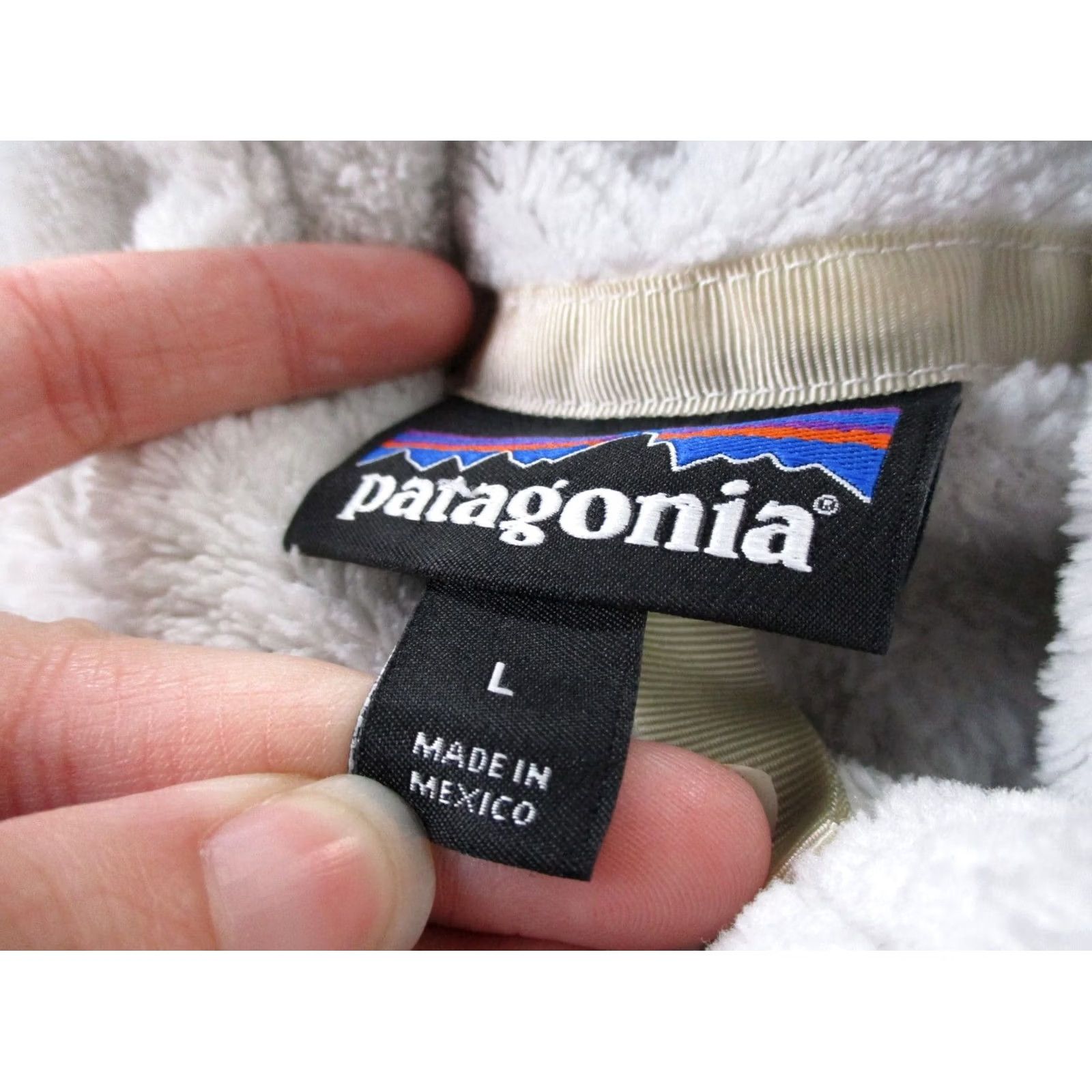 Patagonia Patagonia Sweater Womens L White Jacket Snap Fleece Fuzzy Outdoors Camping Size L / US 10 / IT 46 - 6 Thumbnail