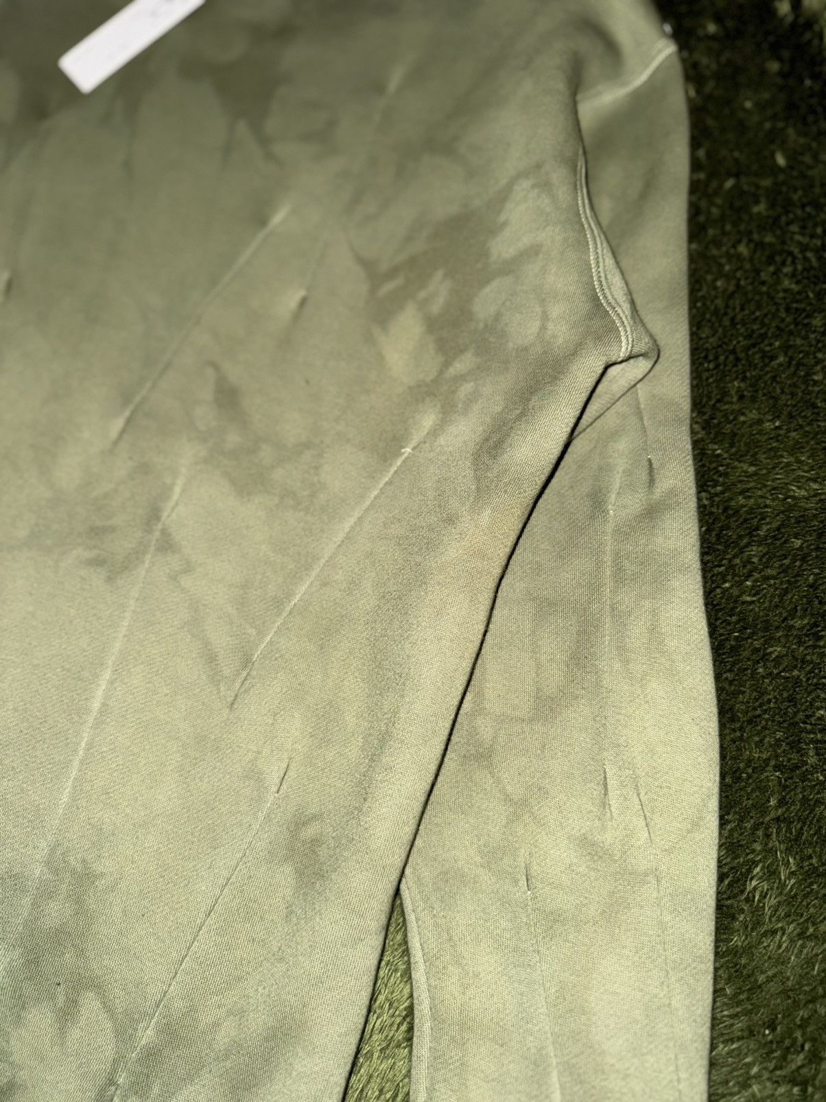 Sulvam [M] SULVAM Hand-Dyed Dart Detail Sweatshirt (Olive) Size US M / EU 48-50 / 2 - 10 Thumbnail