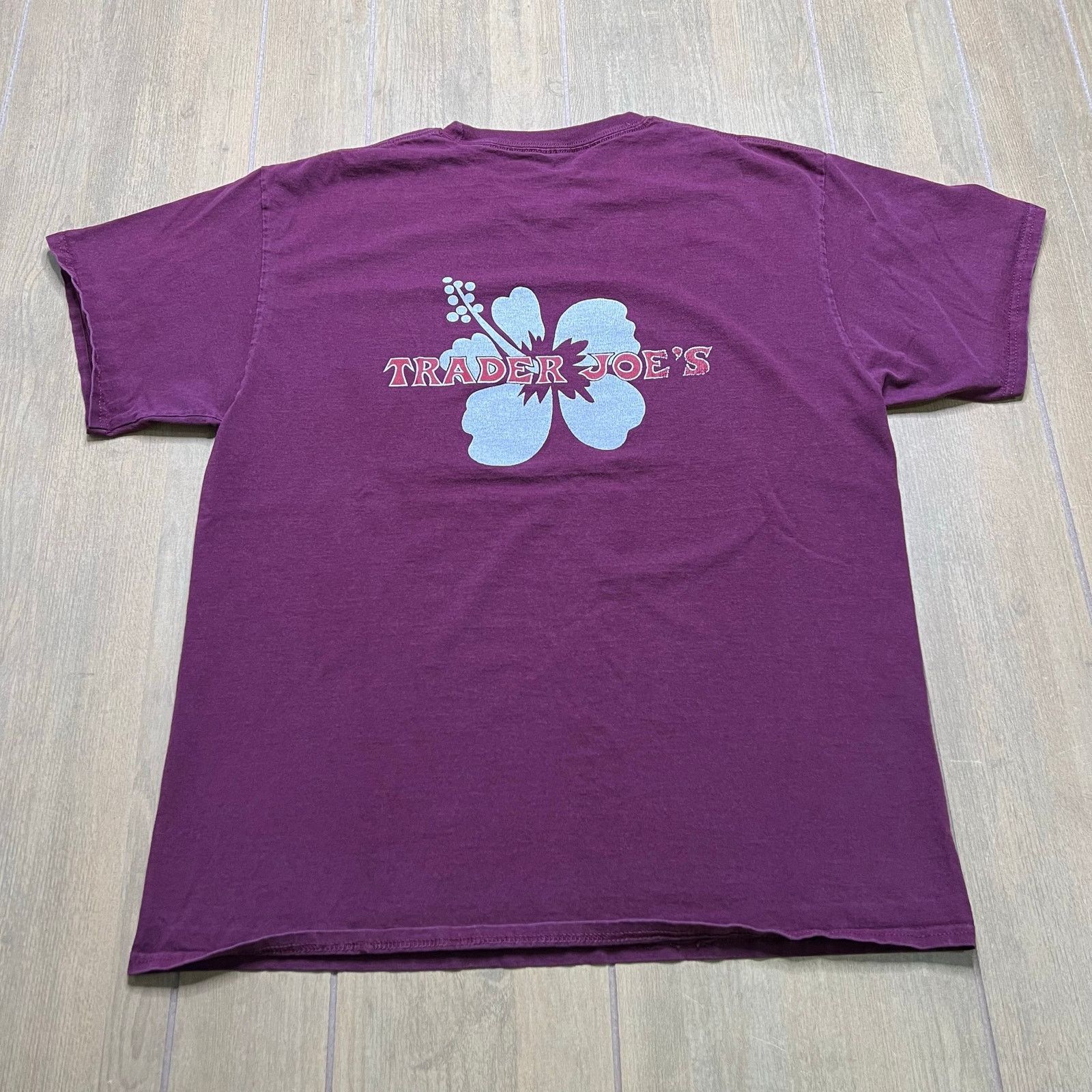 Vintage TRADER JOES LIMITED EDITION Burgundy T-SHIRT SZ M/L Y2K VINT Size US M / EU 48-50 / 2 - 6 Thumbnail