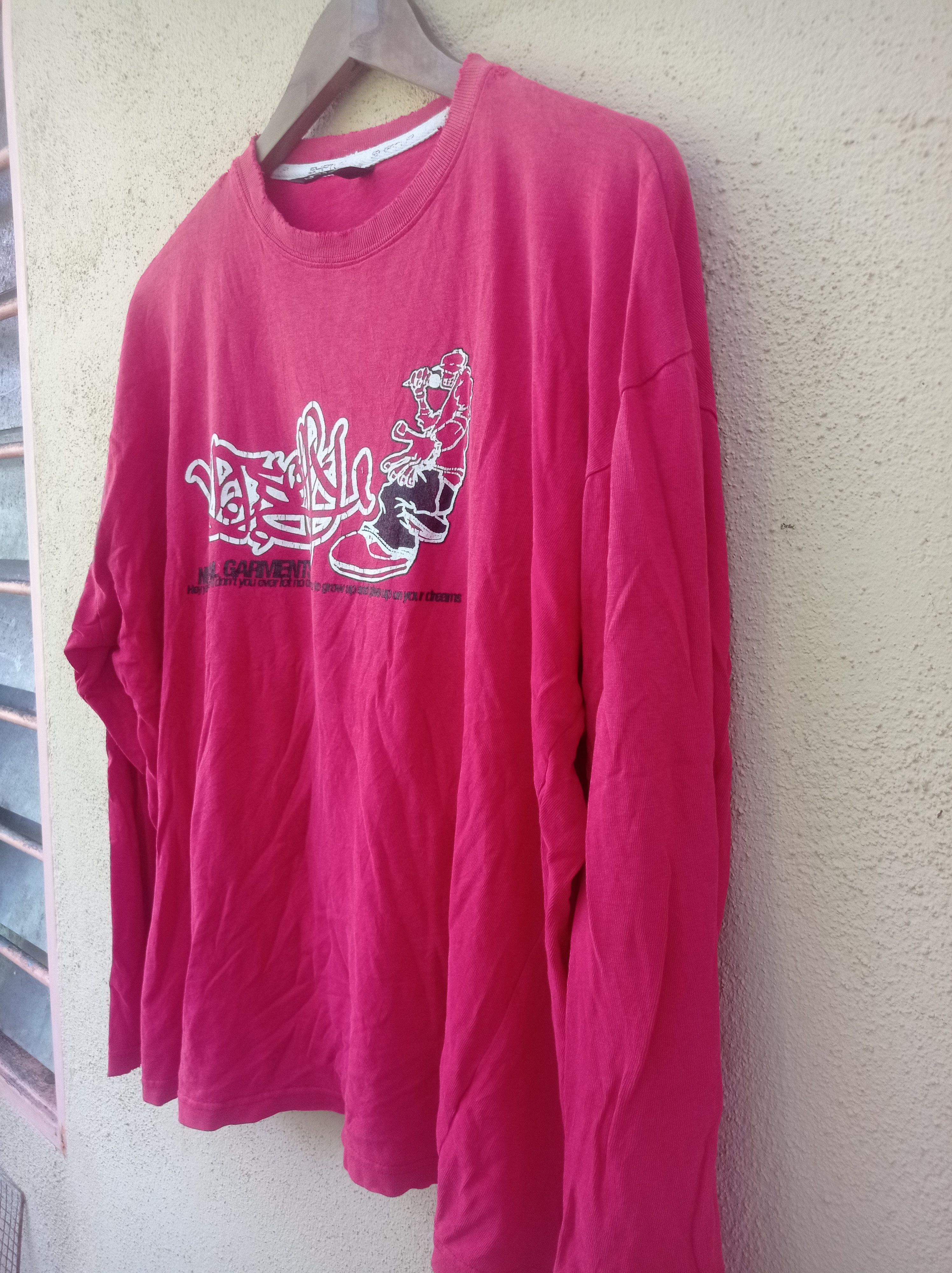 Other Y2k hip-hop grafic destress tee Japanese brand #GL51 Size US L / EU 52-54 / 3 - 2 Thumbnail