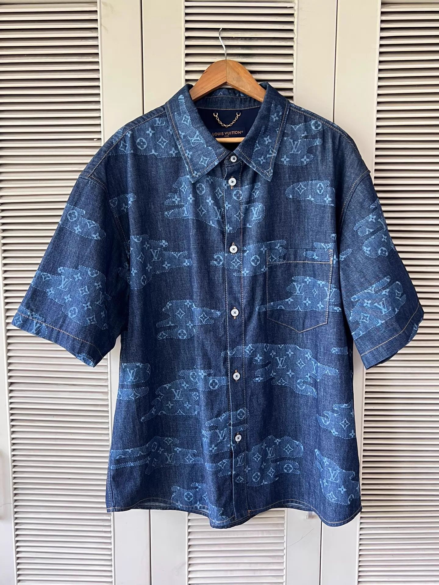 Louis Vuitton Louis Vuitton Monogram Cloud Print Denim Shirt 4L Size US XL / EU 56 / 4 - 1 Thumbnail