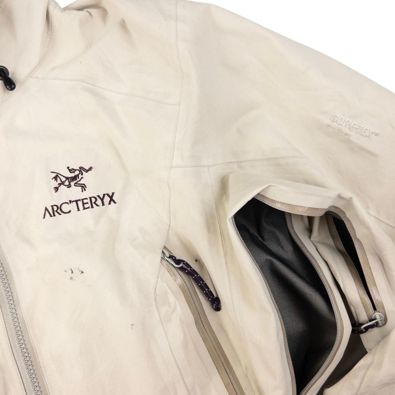Arc'teryx Vintage Arcteryx Goretex Pro Shell Jacket Womens Size S Size S / US 4 / IT 40 - 6 Thumbnail