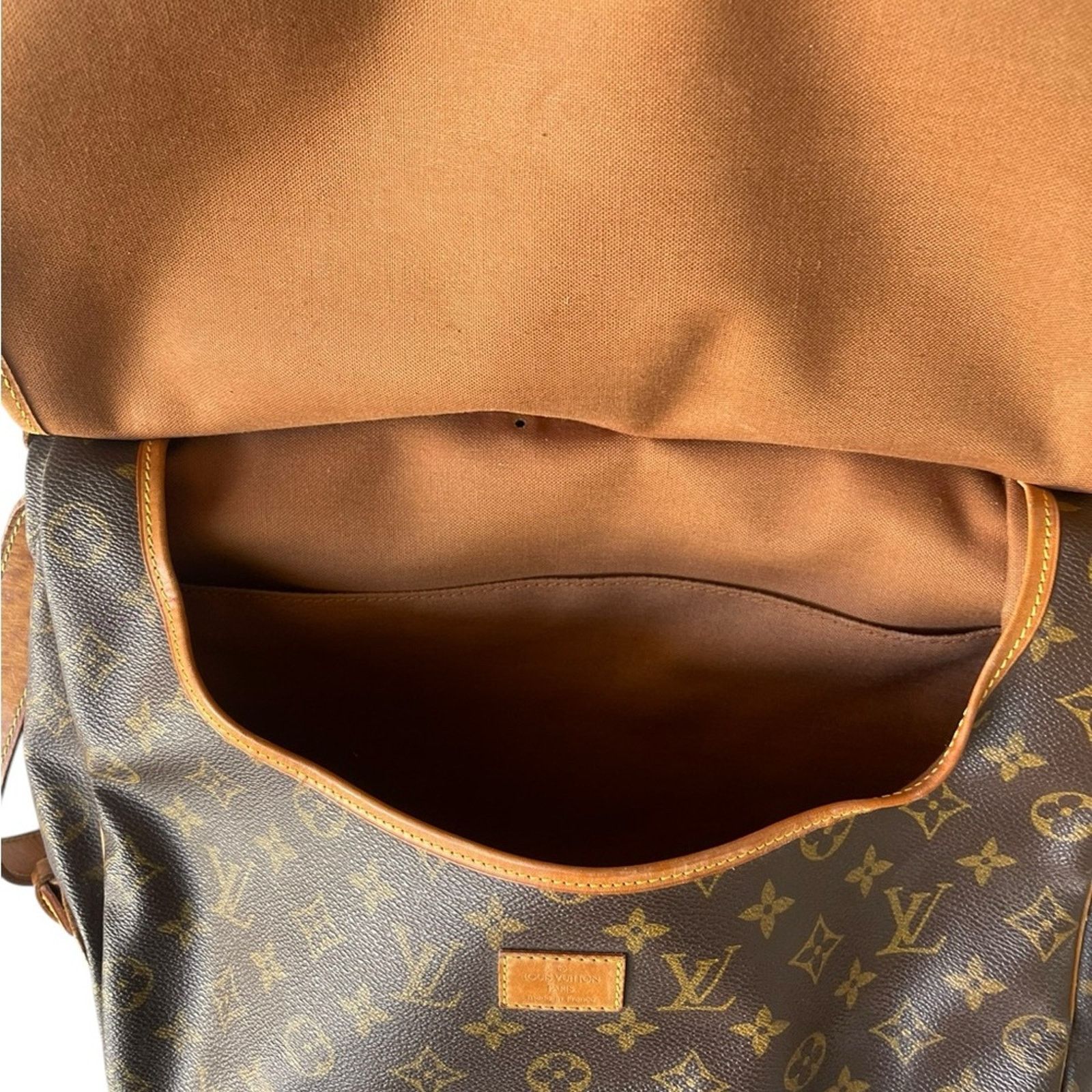 Louis Vuitton Louis Vuitton Vintage Samur 35 Crossbody Size ONE SIZE - 10 Thumbnail