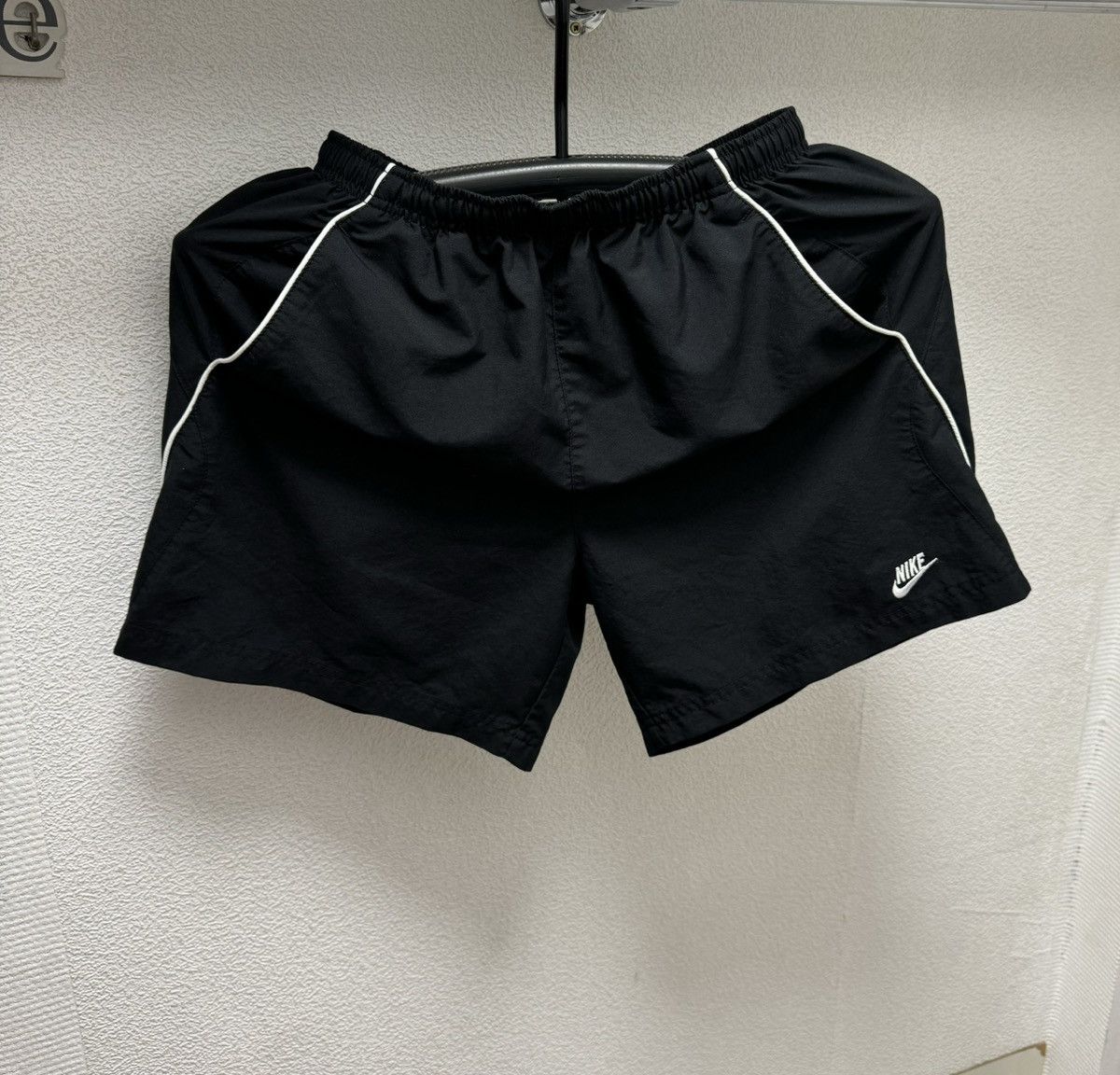 Nike Nike nylon vintage shorts 32 M sz black Size US 32 / EU 48 - 6 Thumbnail