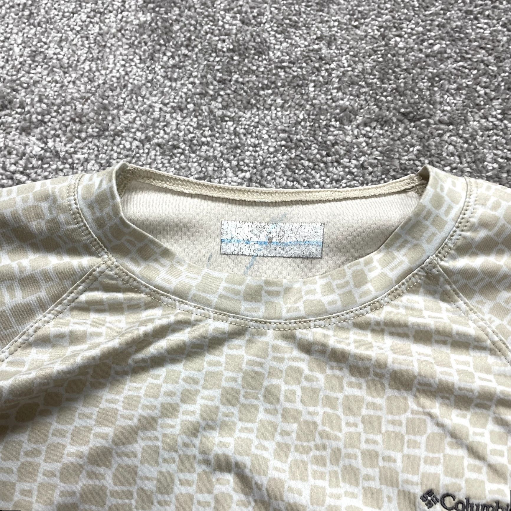 Vintage Columbia Omni Wick Active Shirt Medium Beige Patterned Thumbhole Crew Neck Womens Size M / US 6-8 / IT 42-44 - 4 Thumbnail