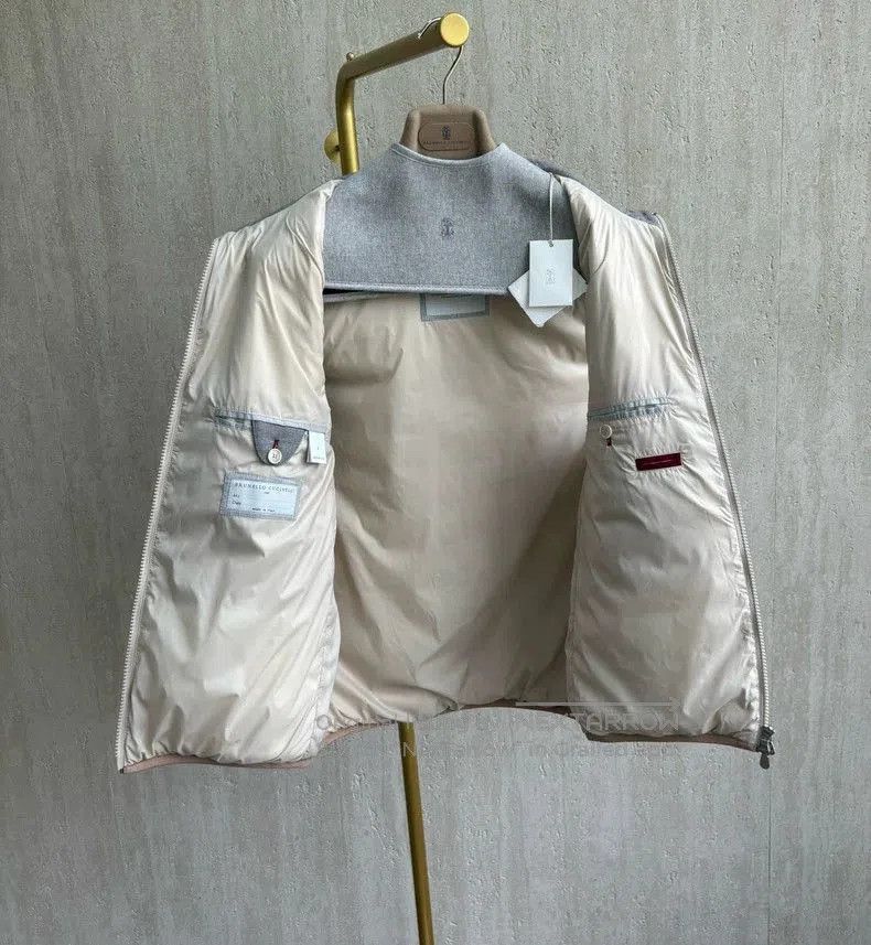 Brunello Cucinelli Brunello Cucinelli Gray Down Vest. Size US XS / EU 42 / 0 - 7 Thumbnail