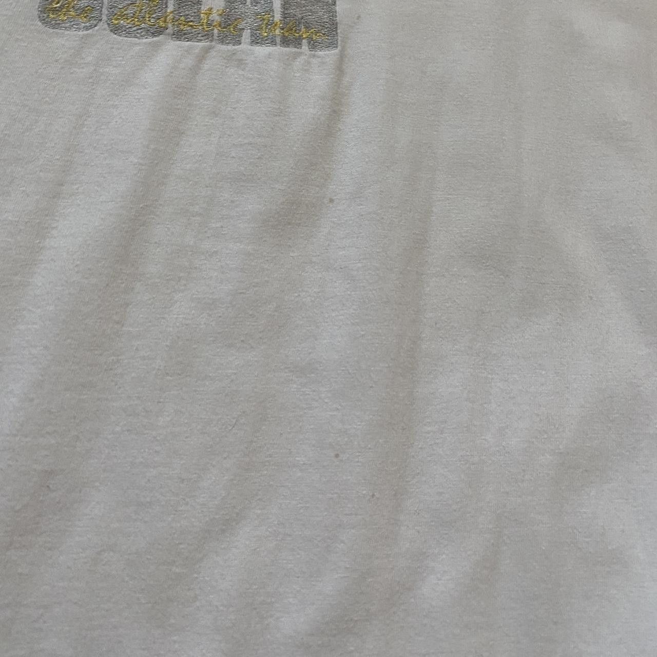 Other Ocean Embroidered Vintage 90s Retro T-shirt Boxy Size US L / EU 52-54 / 3 - 4 Thumbnail