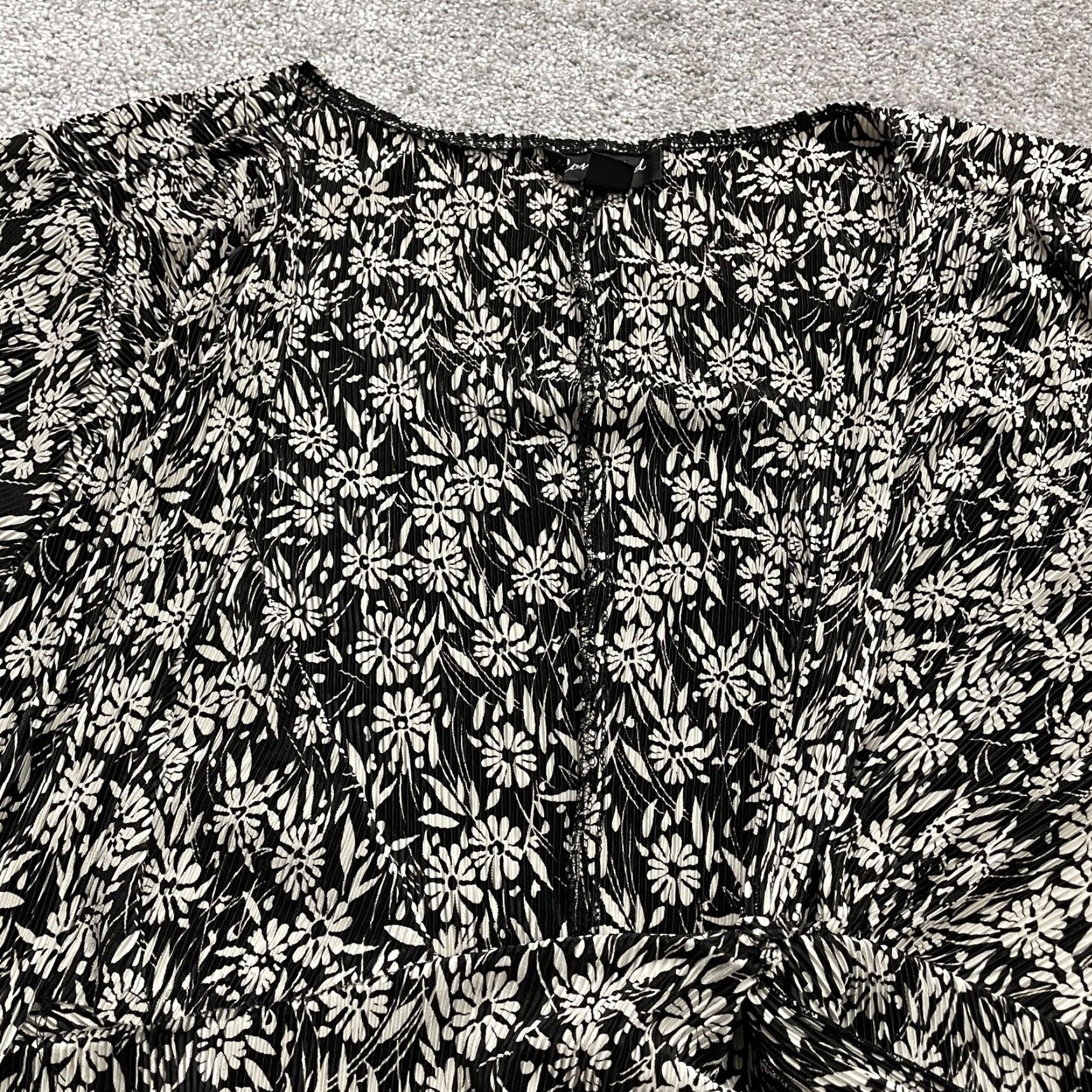 Vintage Connected Blouse Womens 20 Plus Black White Floral Short Sleeve Casual Top Size 3XL / US 20-22 - 3 Thumbnail