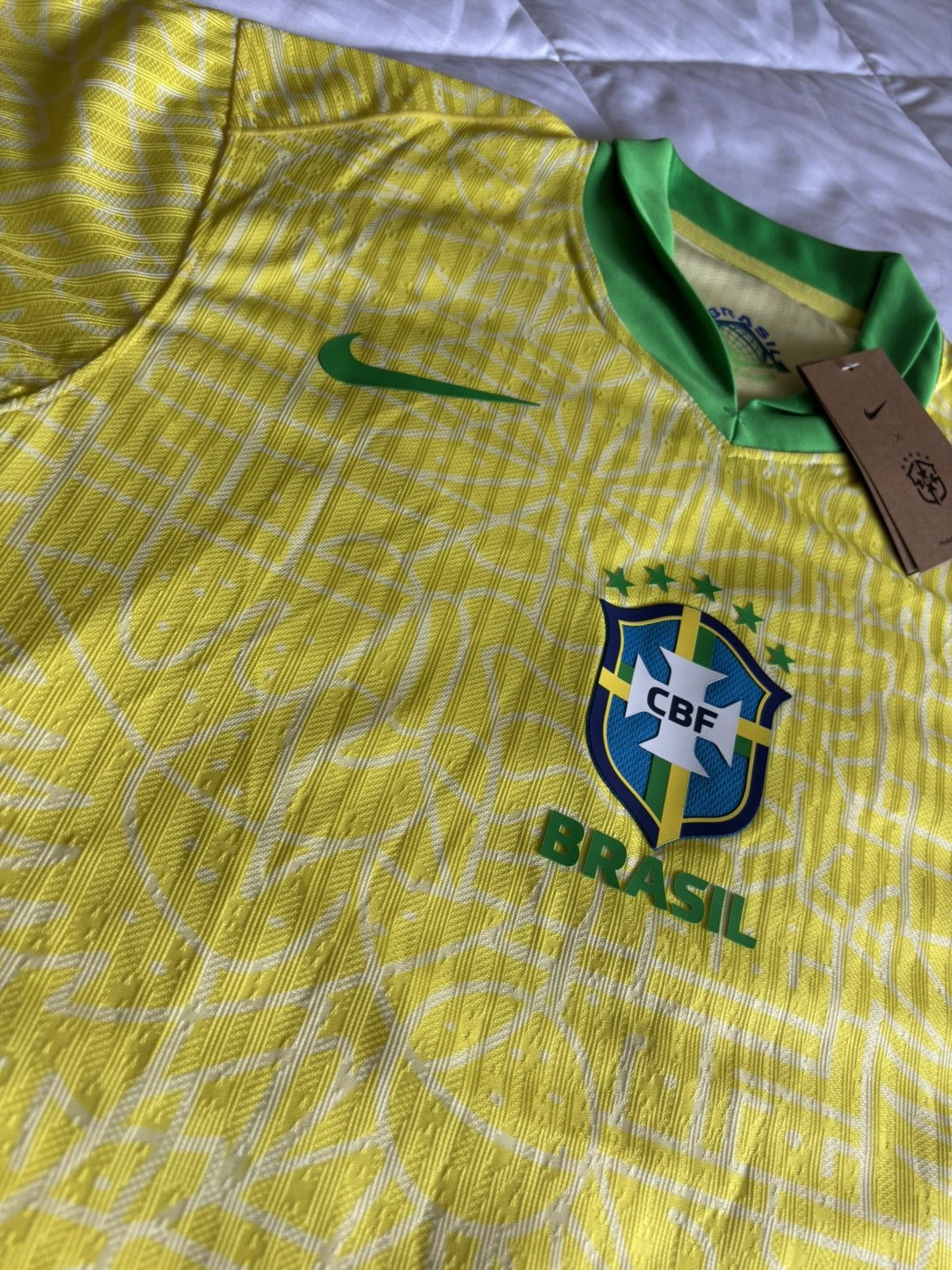 Nike Brazil National Team Jersey Size US M / EU 48-50 / 2 - 2 Thumbnail