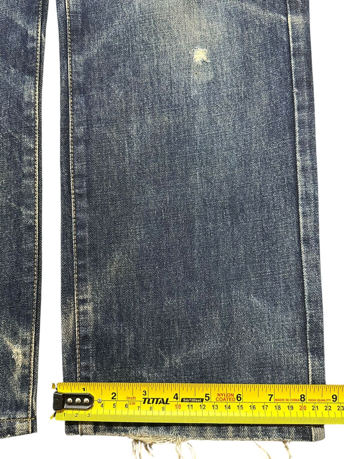 Japanese Brand Vintage Japanese Blue Faded Wash Clawmark Whisker Baggy Fit Size US 30 / EU 46 - 18 Thumbnail