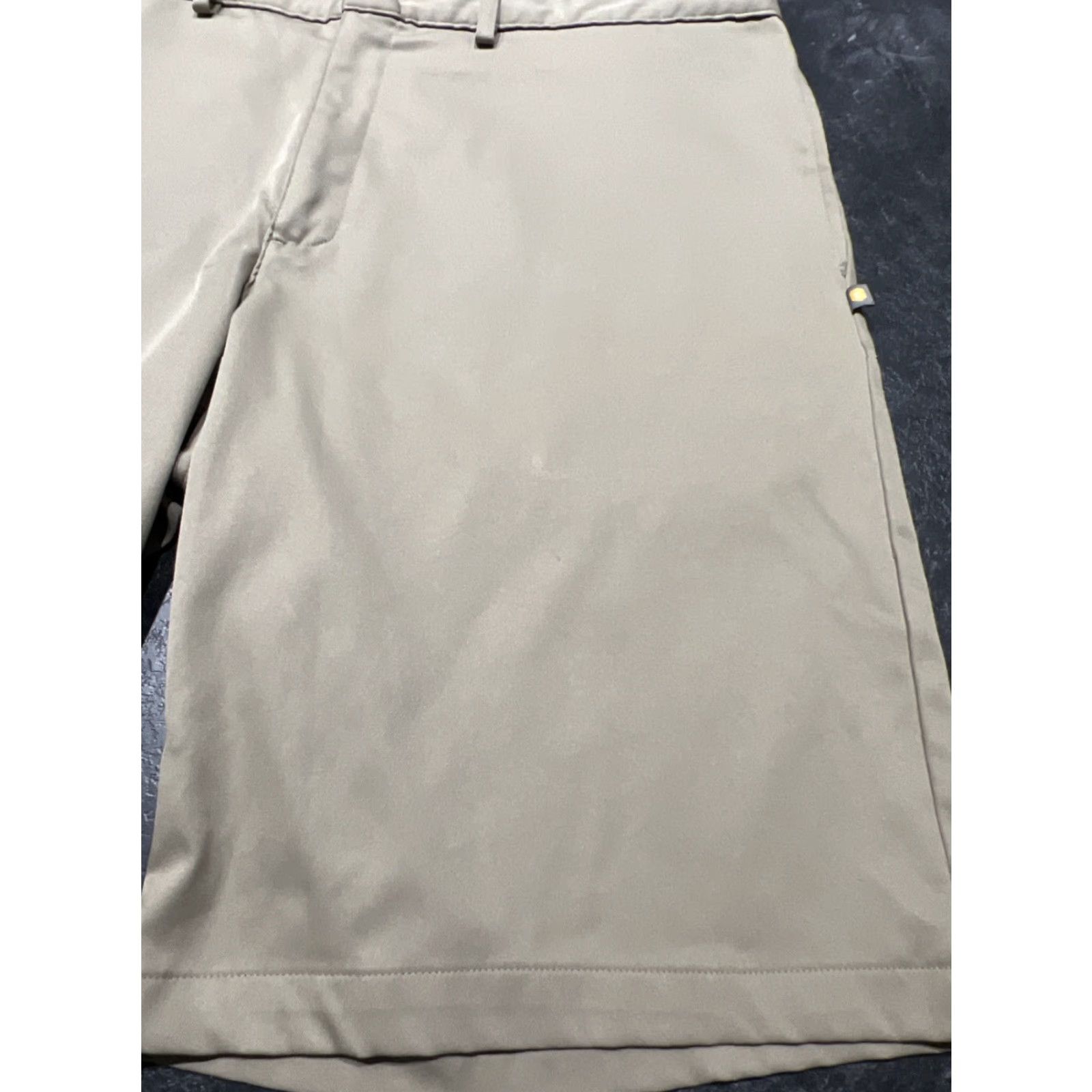 Vintage DENNIS Mens M40 Khaki Flat Front Stretch Twill Shorts Polyester Size US 40 / EU 56 - 3 Thumbnail