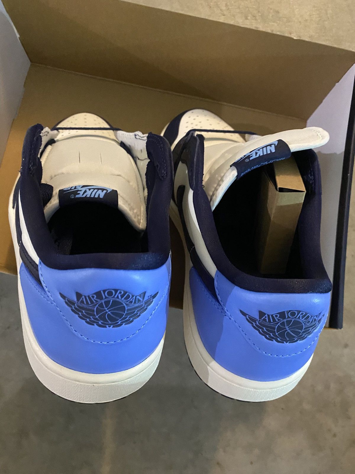 Jordan Brand Jordan 1 Low Obsidian Size US 10.5 / EU 43-44 - 2 Thumbnail