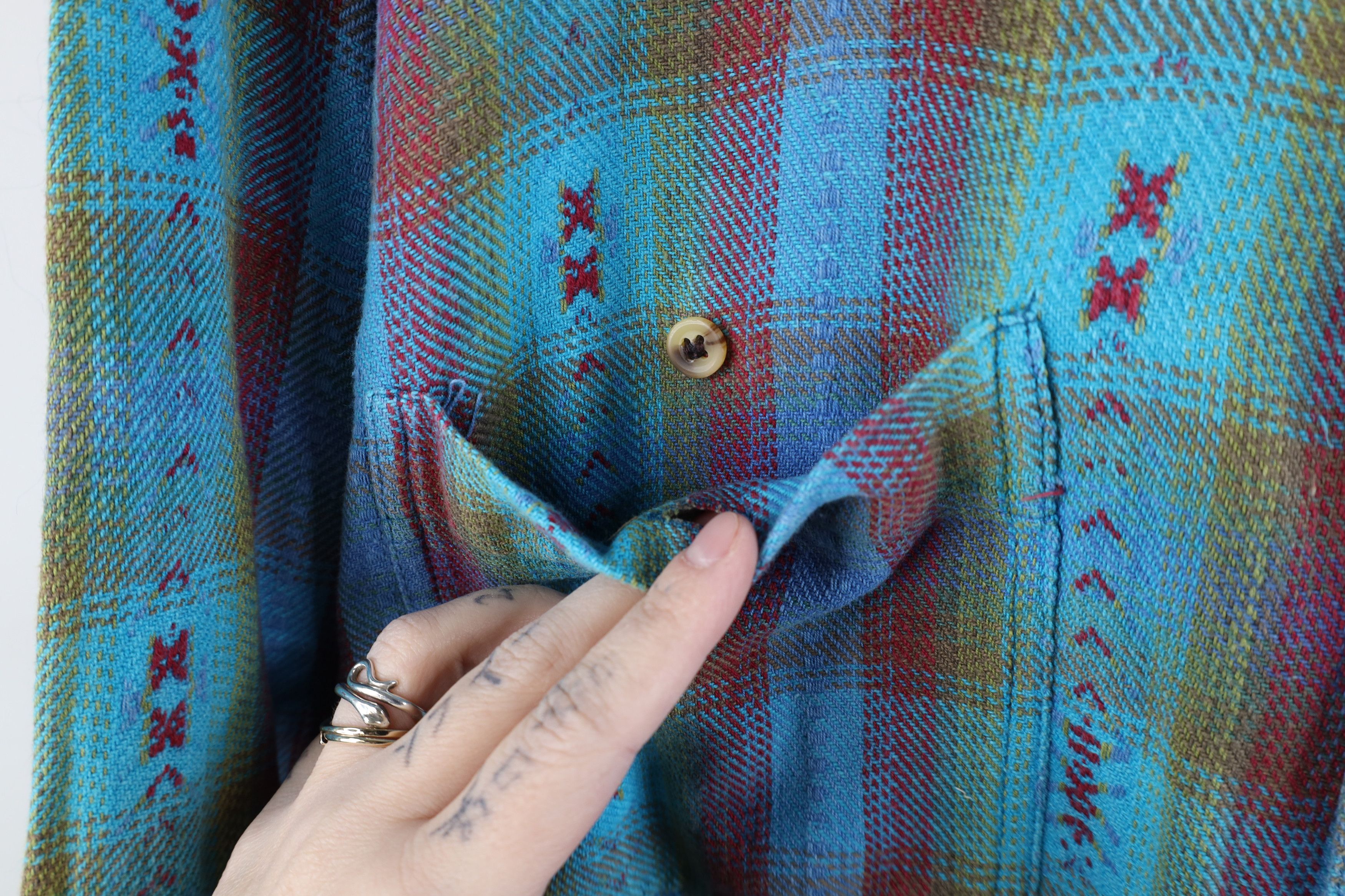 Vintage Vintage 90s Streetwear Southwestern Weave Button Shirt Size US L / EU 52-54 / 3 - 6 Thumbnail
