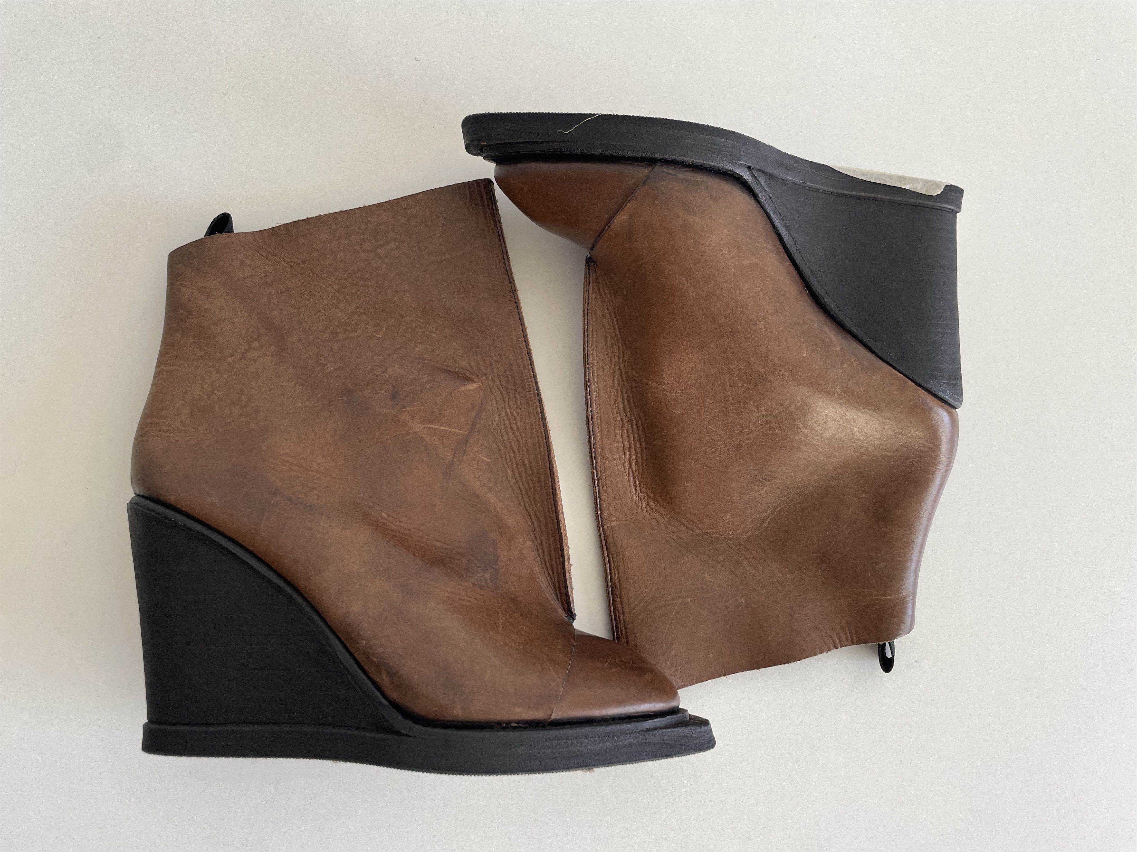 Nicolas Andreas Taralis Nicolas Andreas Taralis Leather Wedge Heel Ankle Boots Size US 8.5 / IT 38.5 - 3 Thumbnail