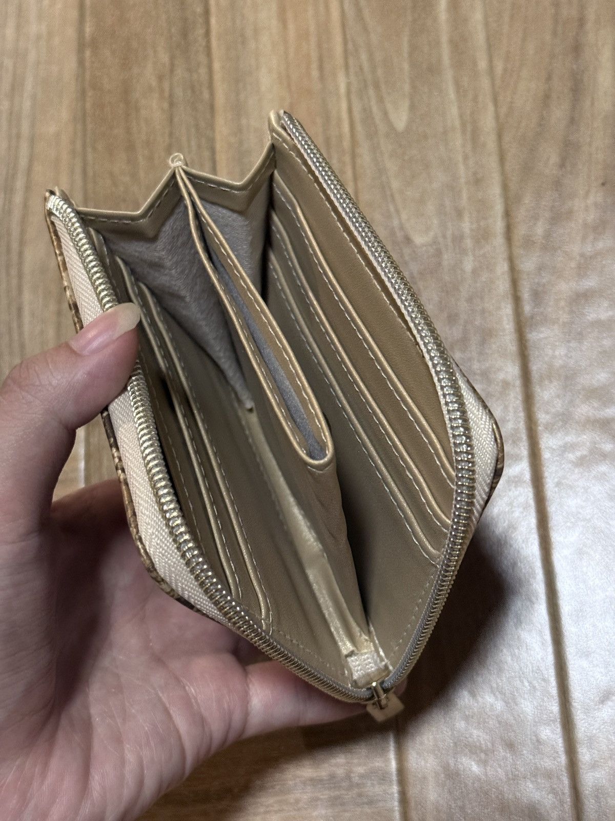 Bape A Bathing Ape BAPE Snake Leather Wallet Zip Around Size ONE SIZE - 5 Thumbnail