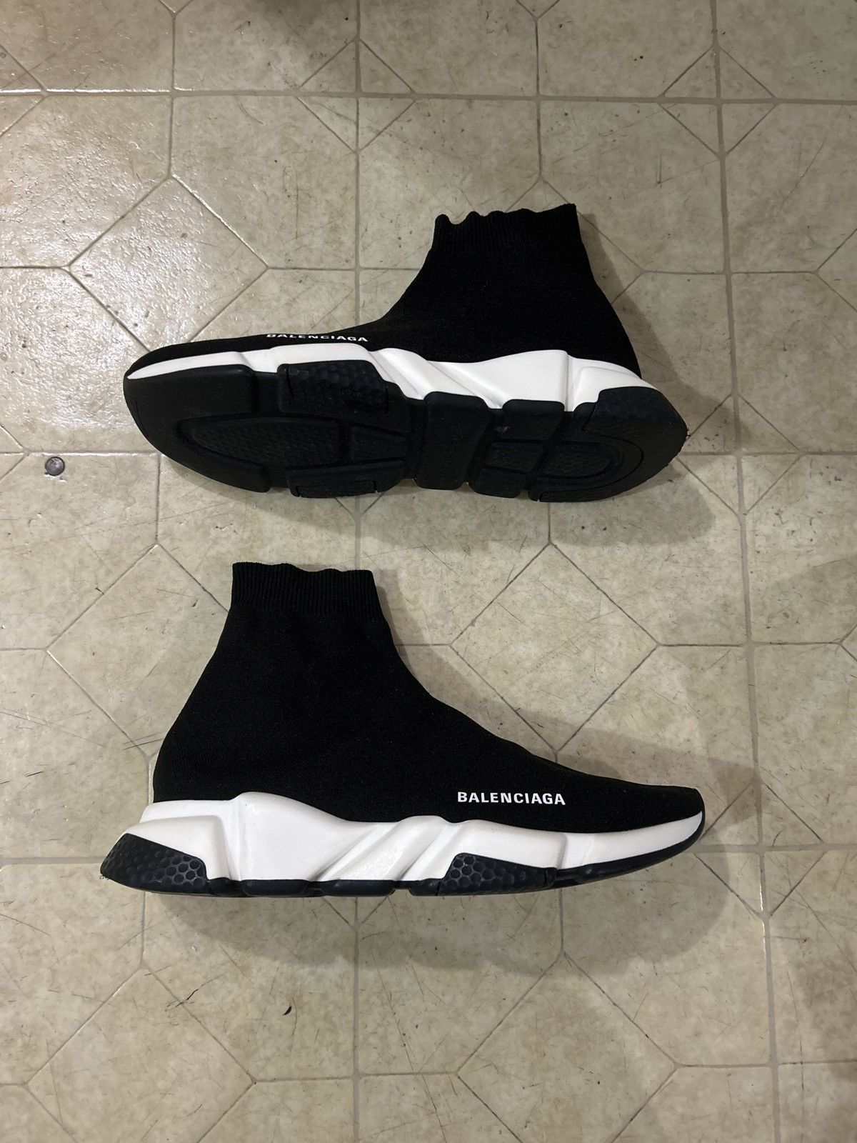 Balenciaga Balenciaga Speed Sneaker Black White 2018 Size US 9 / EU 42 - 1 Thumbnail