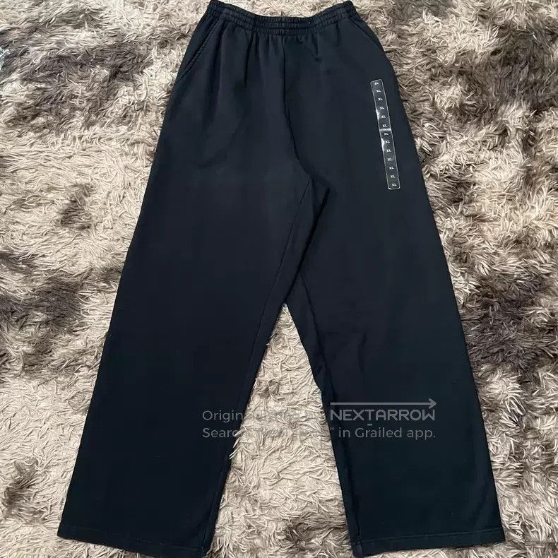 Balenciaga Balenciaga size S Tape Leisure Elastic Wide Leg Knit Baggy Size US 27 - 1 Thumbnail