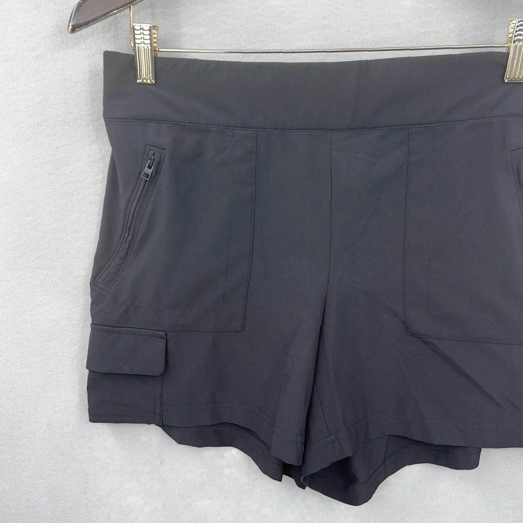 Athleta Athleta Shorts Women's 8 Black Pockets Zipper Elastic Waist Pull On Preppy Shirt Womens Athletic Outdoor Sports 8 Black Nylon blend Size 30" / US 8 / IT 44 - 2 Thumbnail