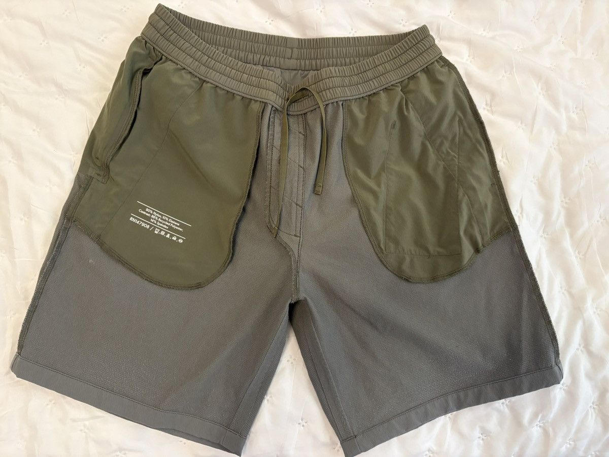 Outdoor Voices Outdoor Voices RecTrek 7” Short (size small ~30W) Size US 30 / EU 46 - 5 Thumbnail