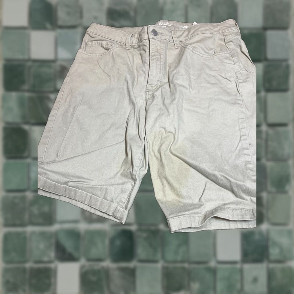 Lee Lee Shorts Bermuda Womens Size 12 Regular Khaki Beige Stretch M Size 34" / US 12 / IT 48 - 1 Thumbnail