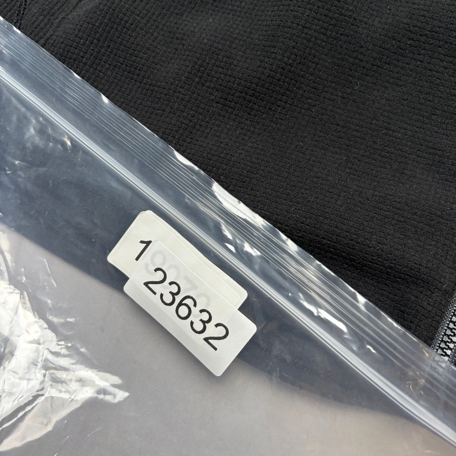 Arc'teryx Arc'teryx Haunting of Bly Manor Cast Crew Delta Lt Jacket Lg Size US L / EU 52-54 / 3 - 12 Thumbnail