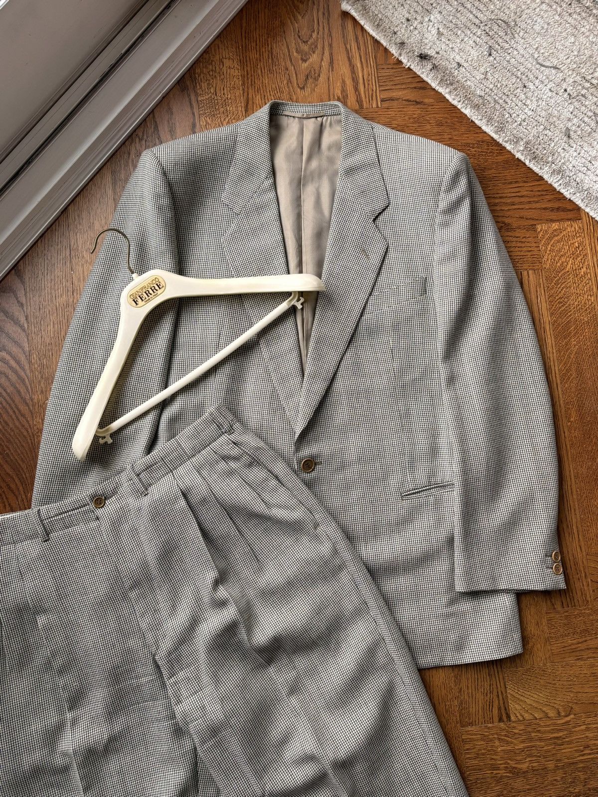 Gianfranco Ferre × Vintage Vintage Gianfranco Ferre Suit Houndstooth Two Piece Wool 54R Size 54R - 1 Thumbnail