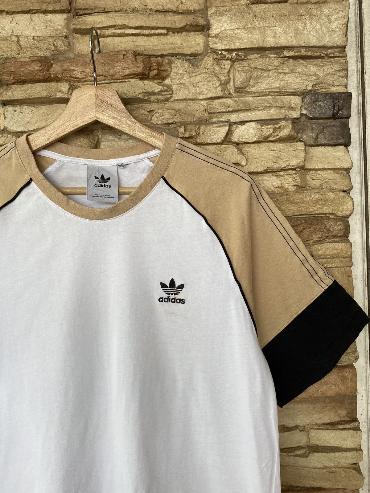 Adidas × Vintage Adidas Originals Logo White & Cream Stripe Tees Size US L / EU 52-54 / 3 - 4 Thumbnail