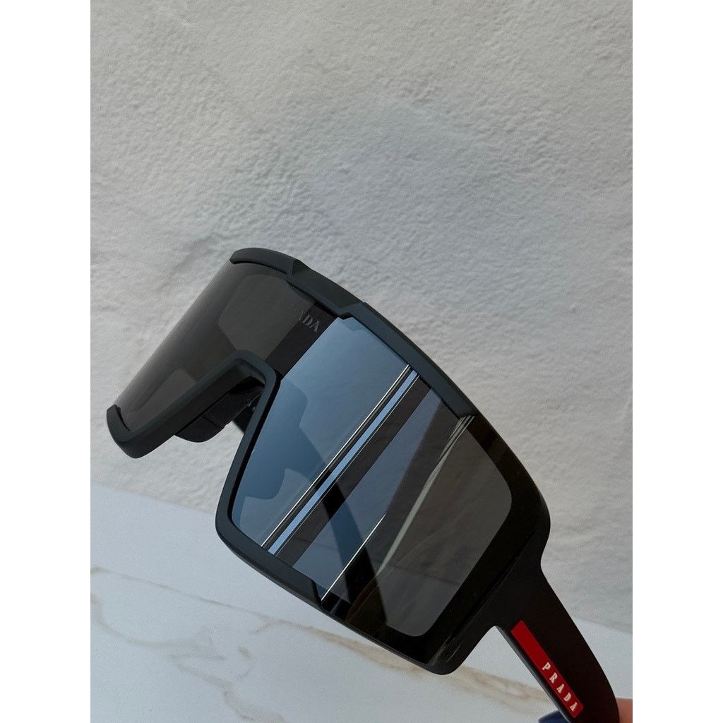 Prada NEW Prada Sport PS B07S Sunglasses in Black $548 Size ONE SIZE - 6 Thumbnail