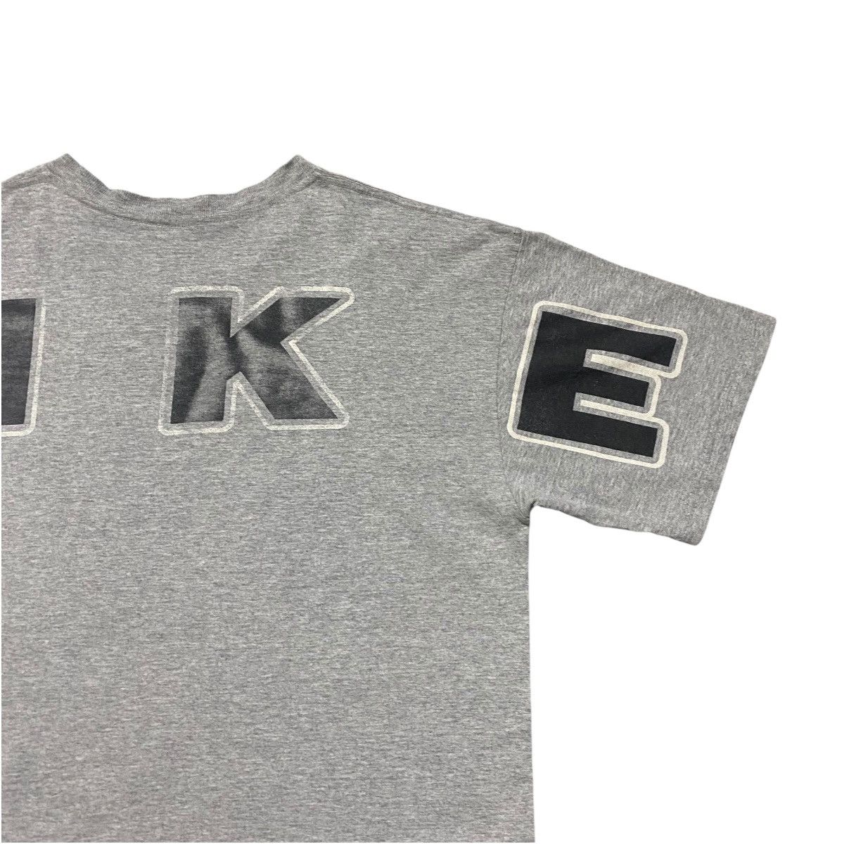 Vintage Vintage 90s Nike Shirt Spellout Backhit Size US L / EU 52-54 / 3 - 9 Thumbnail