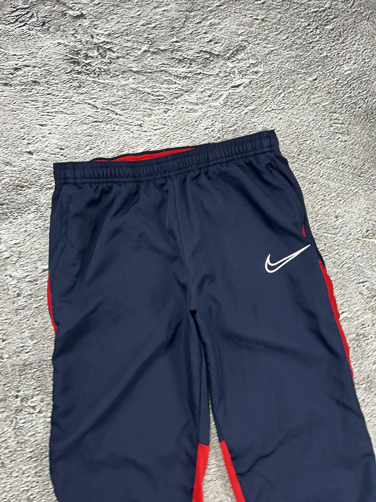 Nike Nike vintage navy red nylon track pants parachute drill Size US 28 / EU 44 - 2 Thumbnail