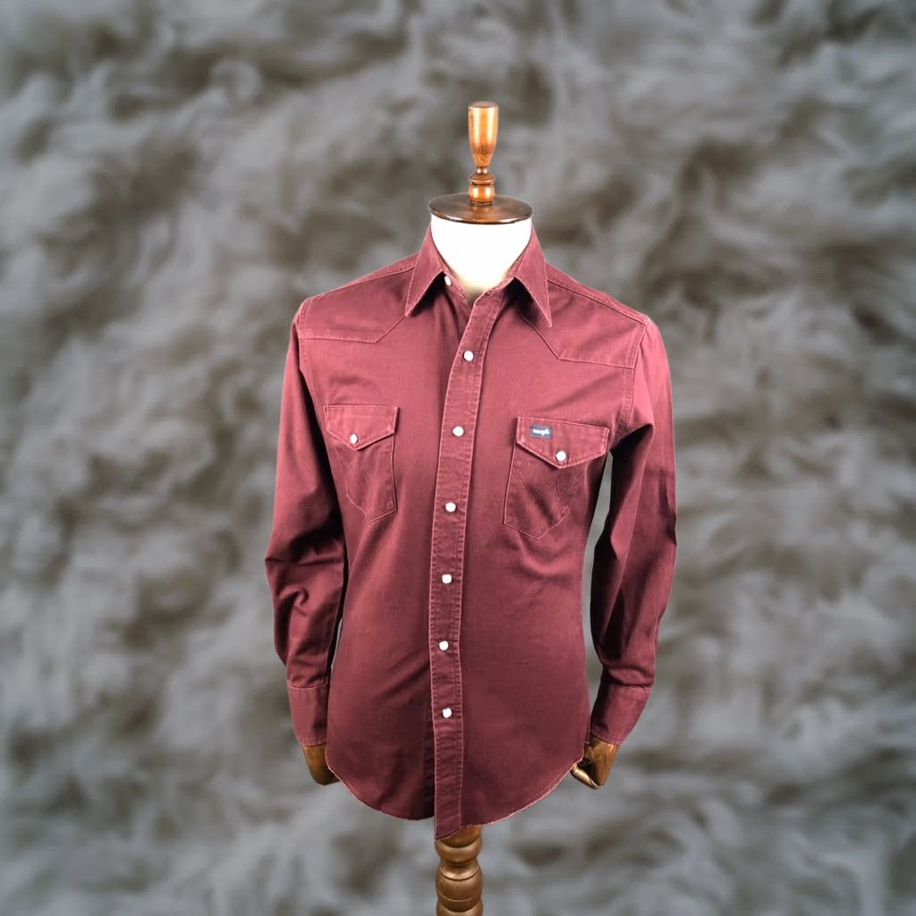 Wrangler Wrangler Men's Western Snap Shirt Burgundy Cotton Twill 15x34 Slim Regular Collar/Chest Pockets Snap Closure Casual Classic Mens Size US M / EU 48-50 / 2 - 1 Thumbnail
