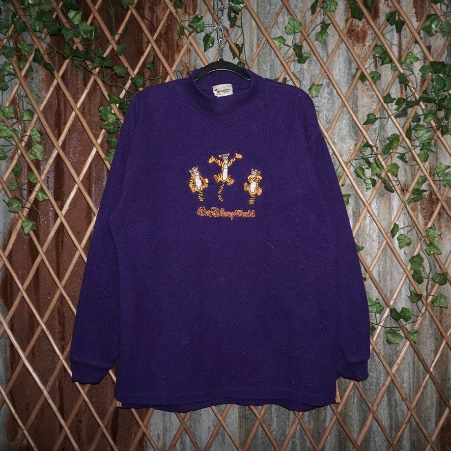 Disney Large -Vintage Y2K Disney Tigger embroider fleece sweatshirt Size US L / EU 52-54 / 3 - 1 Thumbnail