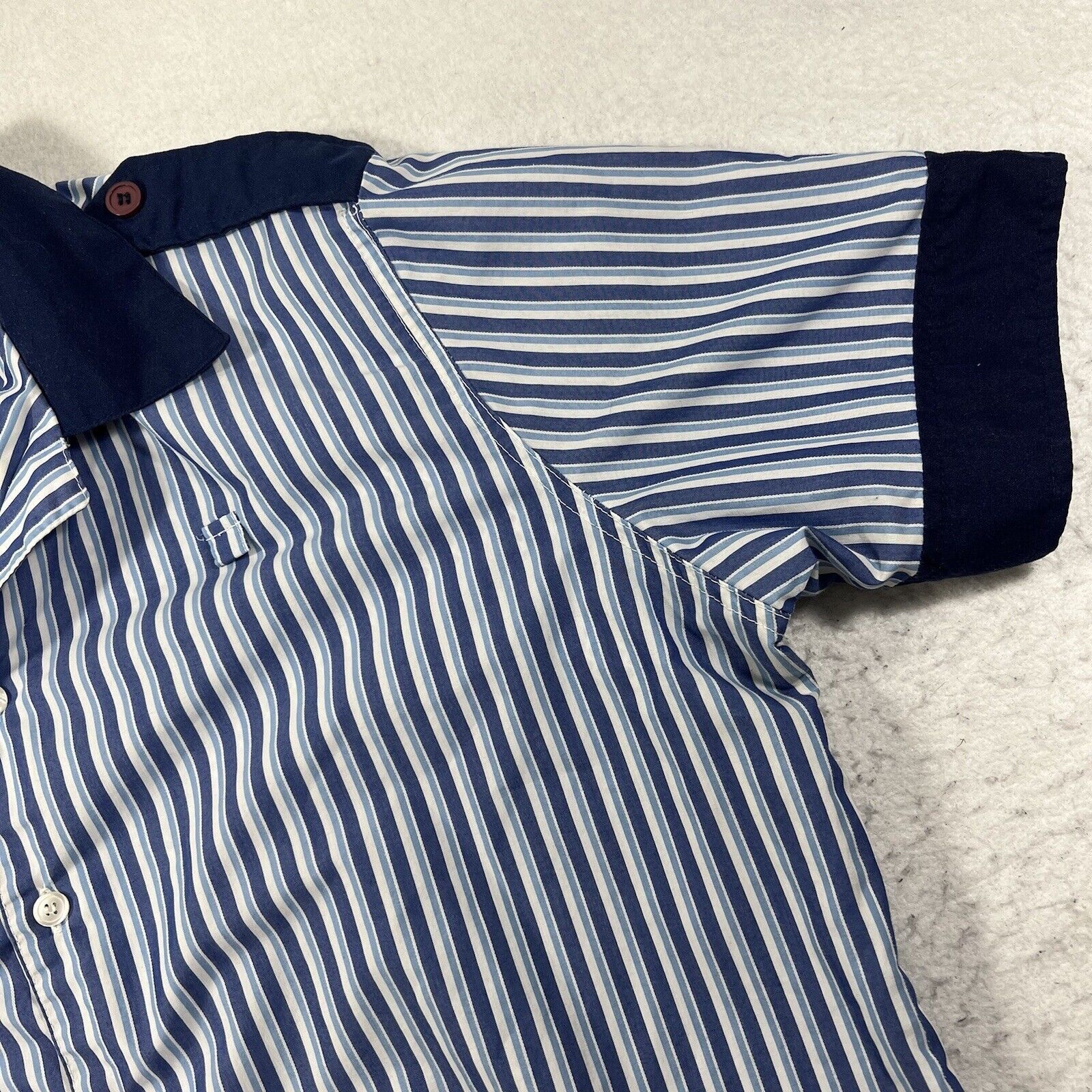 Disney Disney Parks Large Cast Member Striped Button Front Shirt Size US L / EU 52-54 / 3 - 4 Thumbnail