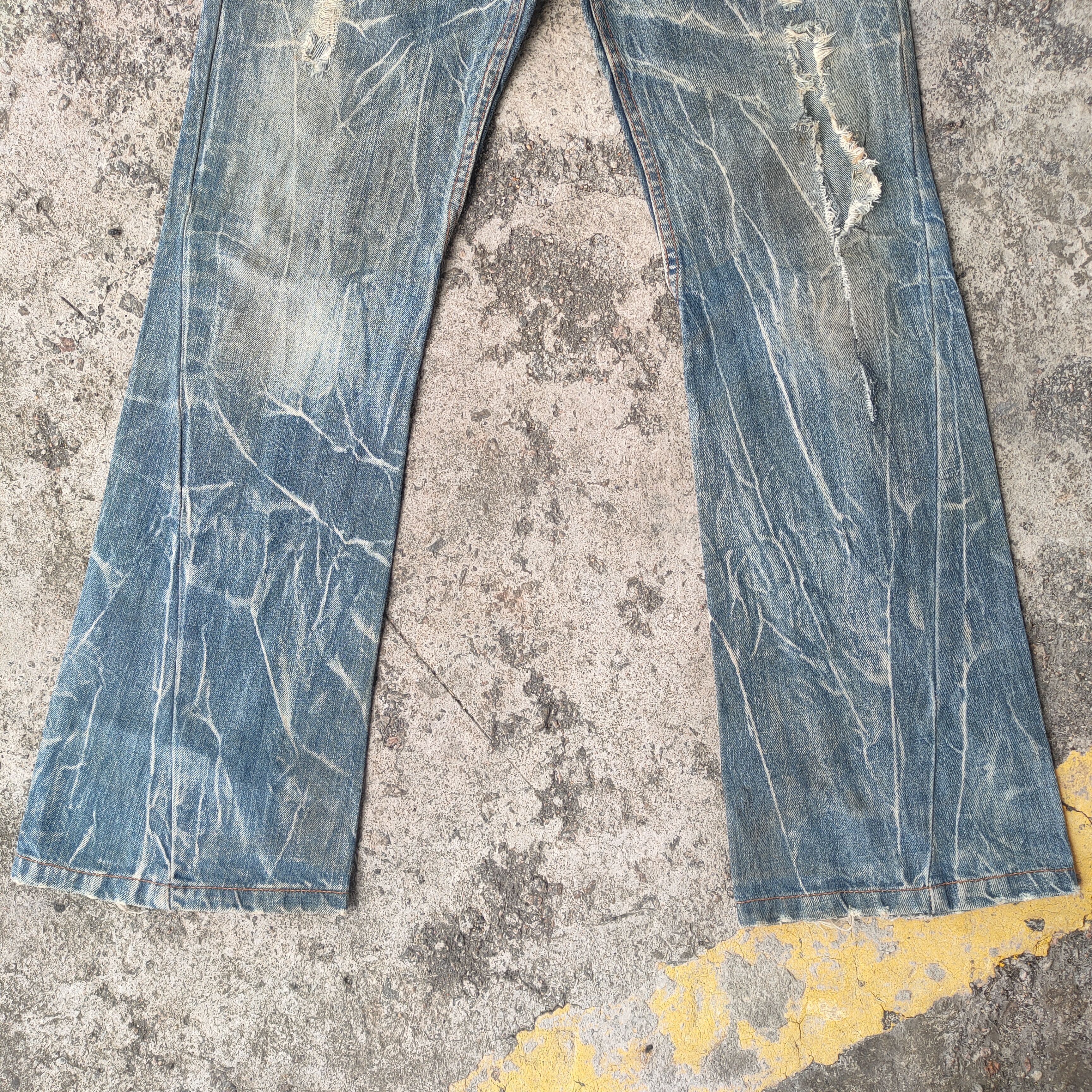 Japanese Brand FLARE VINTAGE JAPANESE RIPPEP RUSTY JEANS DENIM PANTS Size US 31 - 3 Thumbnail
