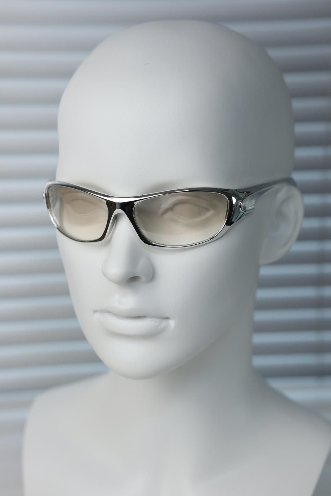 Japanese Brand Y2k Vtg Avant Garde Futuristic Sunglasses Silver OS Unisex Size ONE SIZE - 3 Thumbnail