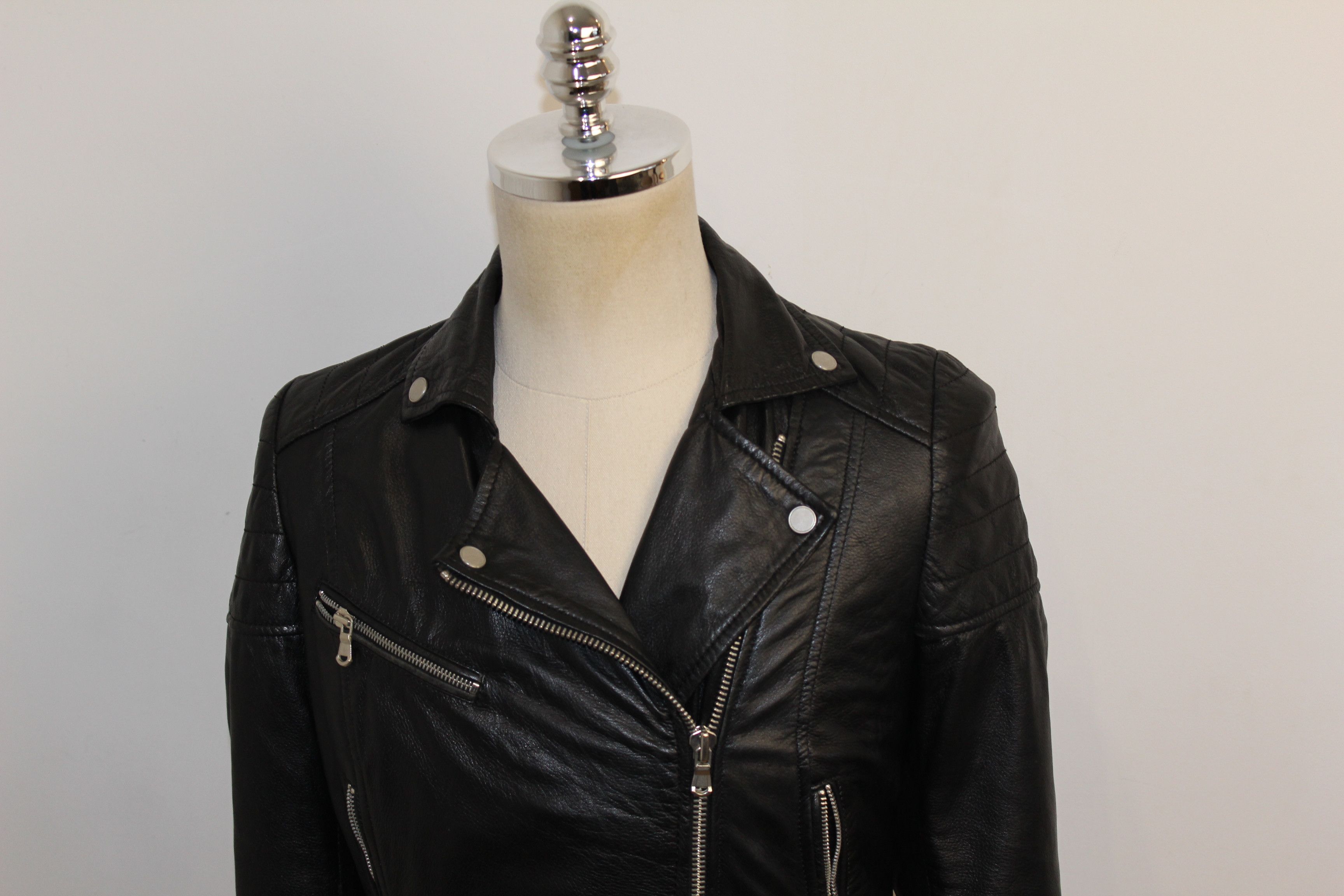 Barneys New York BARNEYS ORIGINAL Black Leather Biker Jacket Size L / US 10 / IT 46 - 4 Thumbnail