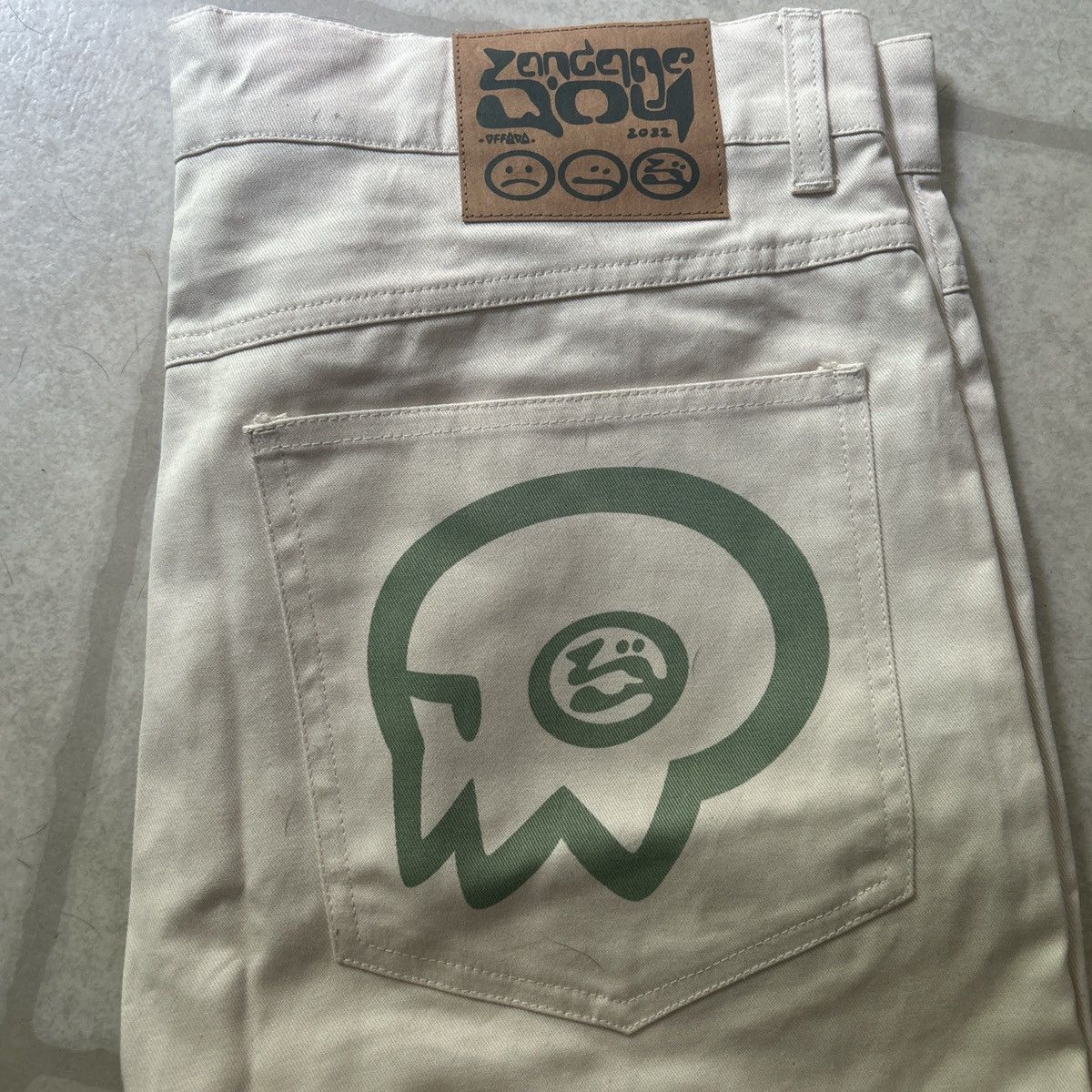 Vintage tan beige wide leg jeans vendage boy pants Size US 33 - 3 Thumbnail