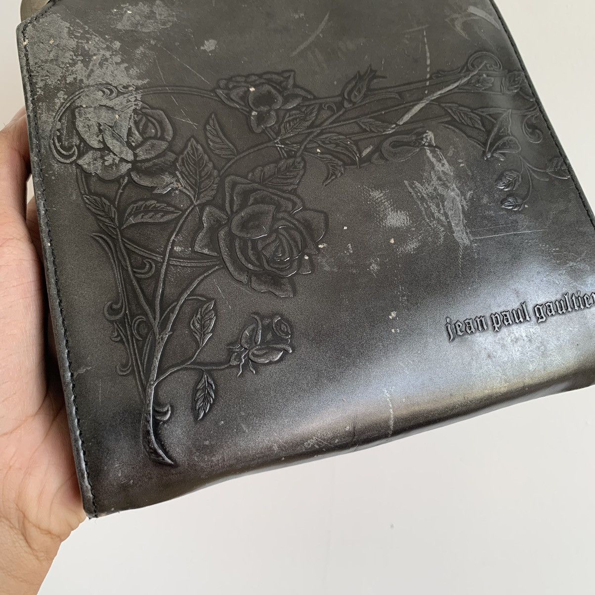 Jean Paul Gaultier Jean Paul Gaultier Roses Silver Clasp Handbag Size ONE SIZE - 5 Thumbnail