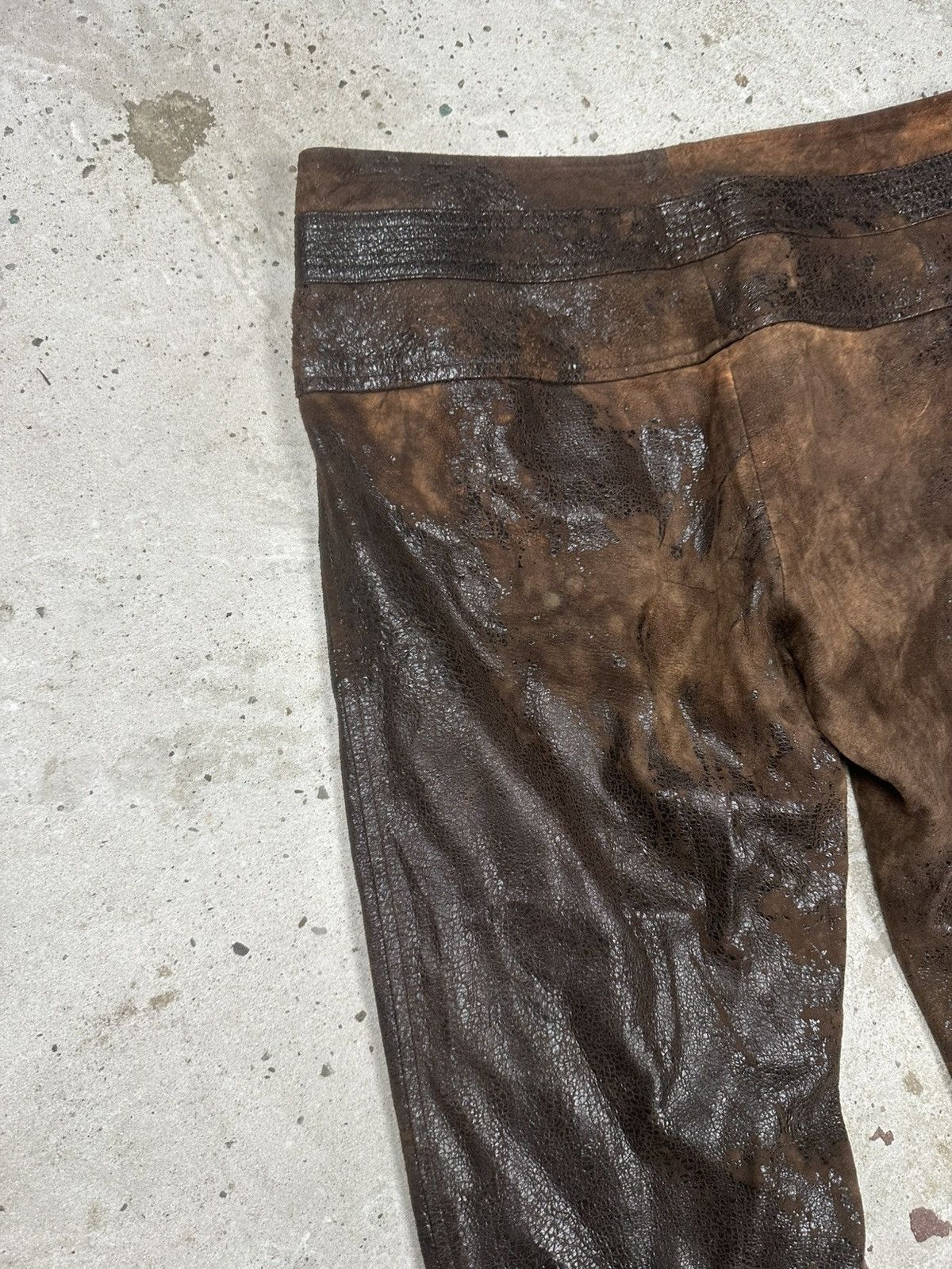 Roberto Cavalli AW2000 Roberto Cavalli Brown Leather Eroded Burnt Pants Size US 30 / EU 46 - 22 Thumbnail
