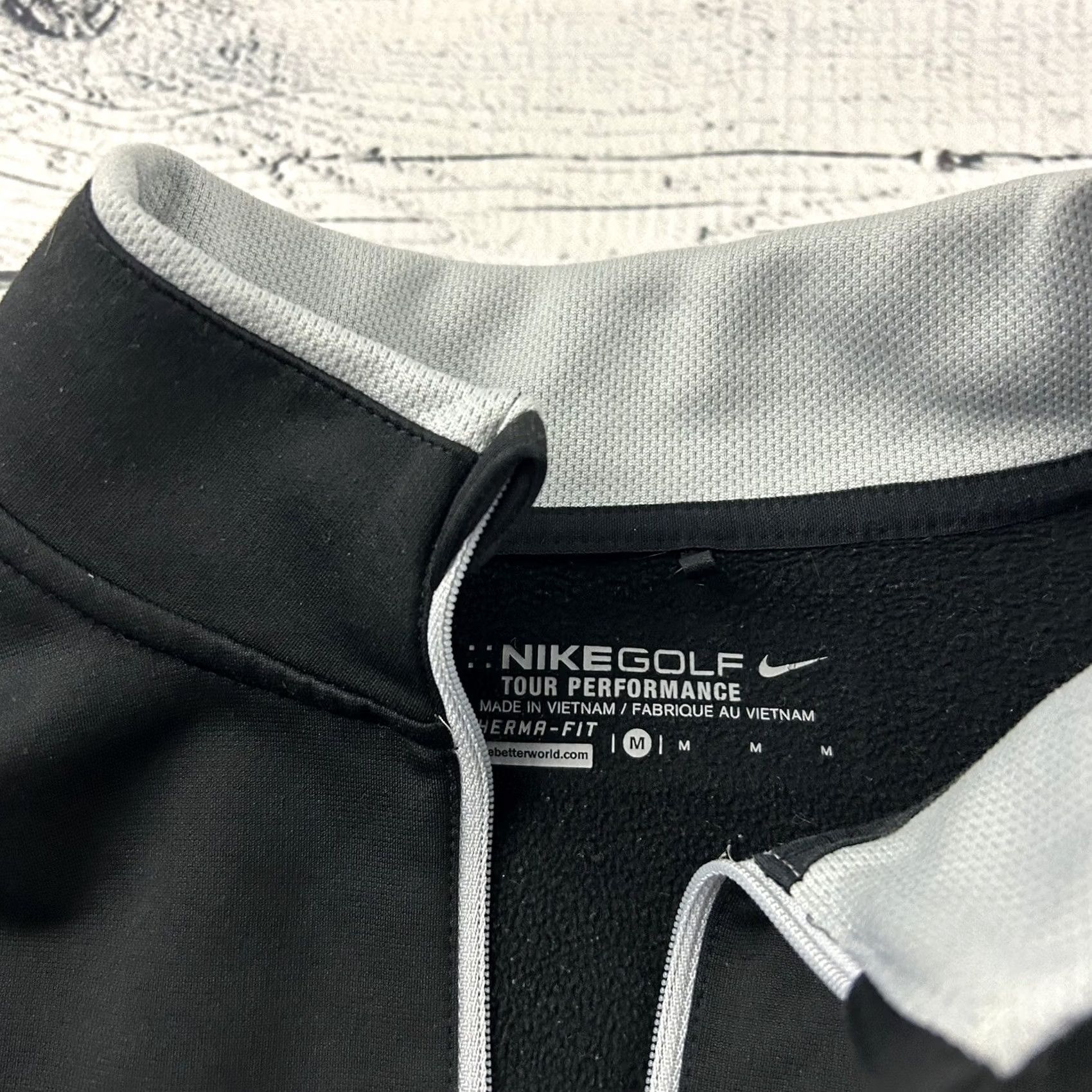 Nike Nike Golf Tour Performance Denver Broncos Pullover 1/4 Zip Jacket Men M Black Jersey Nike Golf Jacket Mens M 1/4 Zip Denver Broncos Golf Pullover Size US M / EU 48-50 / 2 - 2 Thumbnail