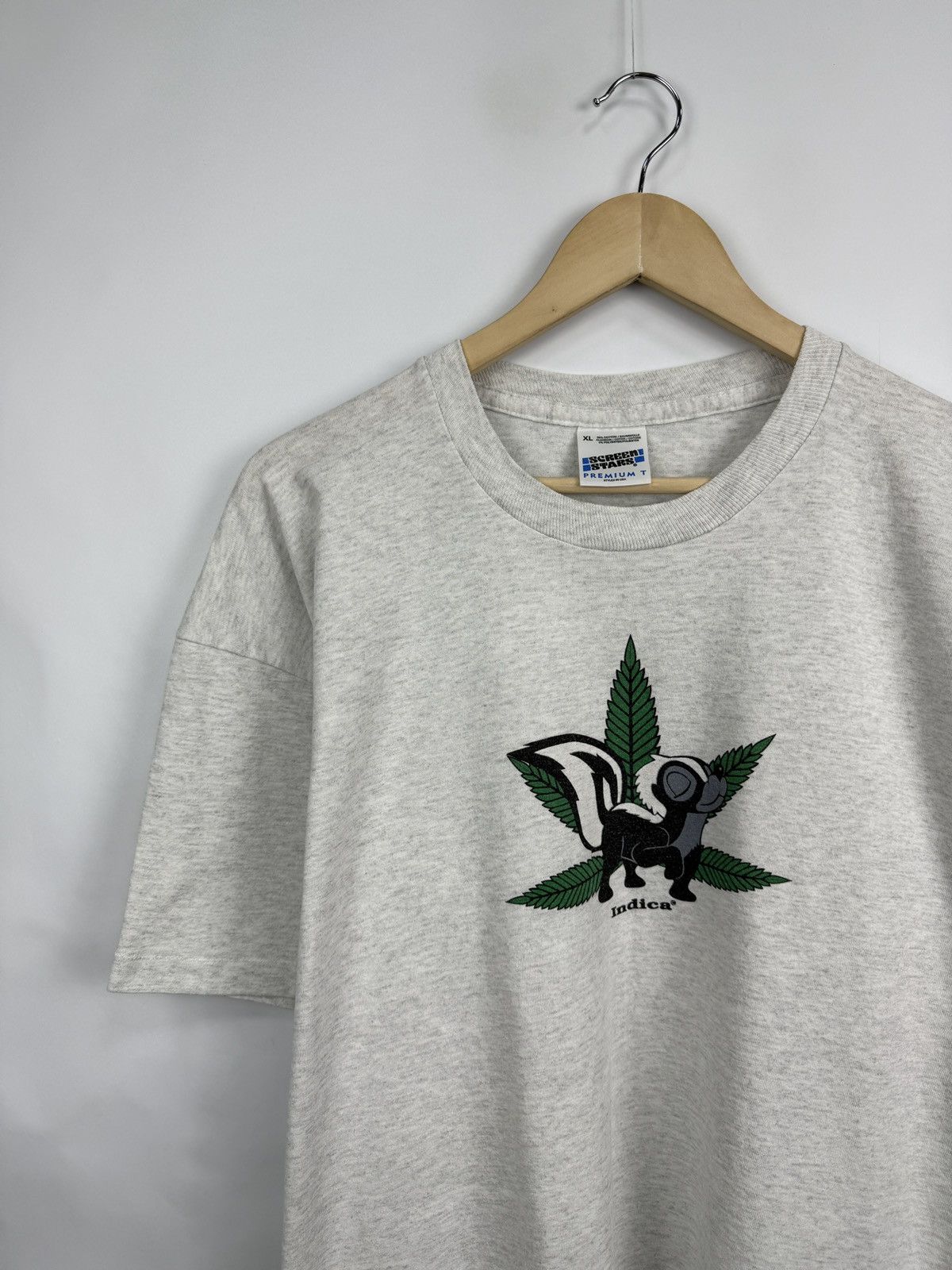 Fruit Of The Loom 🇺🇸 Vintage 90s Indica Skunk Weed 420 Marijuana Cannabis Tee Size US XL / EU 56 / 4 - 2 Thumbnail