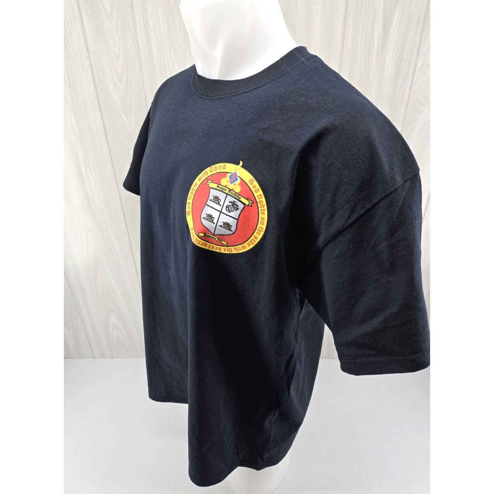 Vintage USMC 3rd Battalion Semper Flexibilis Marines Division T-Shirt XL MV Sport Men Black Short Sleeve Crew Neck Logo USMC Military 90s? Size US XL / EU 56 / 4 - 5 Thumbnail