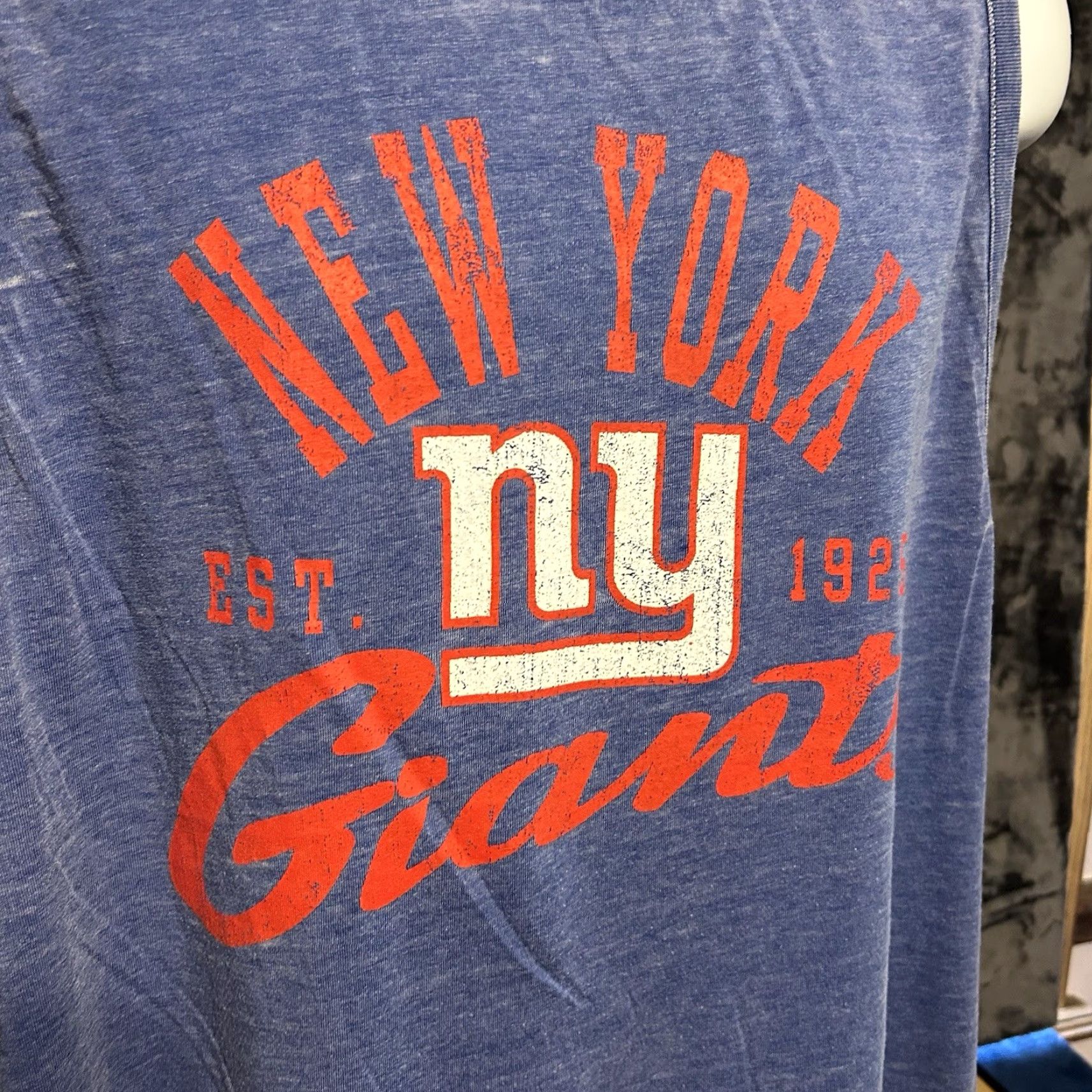 G-III VINTAGE not applicable New York Giants Tank Top Men 2XL Heather Blue Front Graphic G-III Apparel Group Size US XXL / EU 58 / 5 - 7 Thumbnail