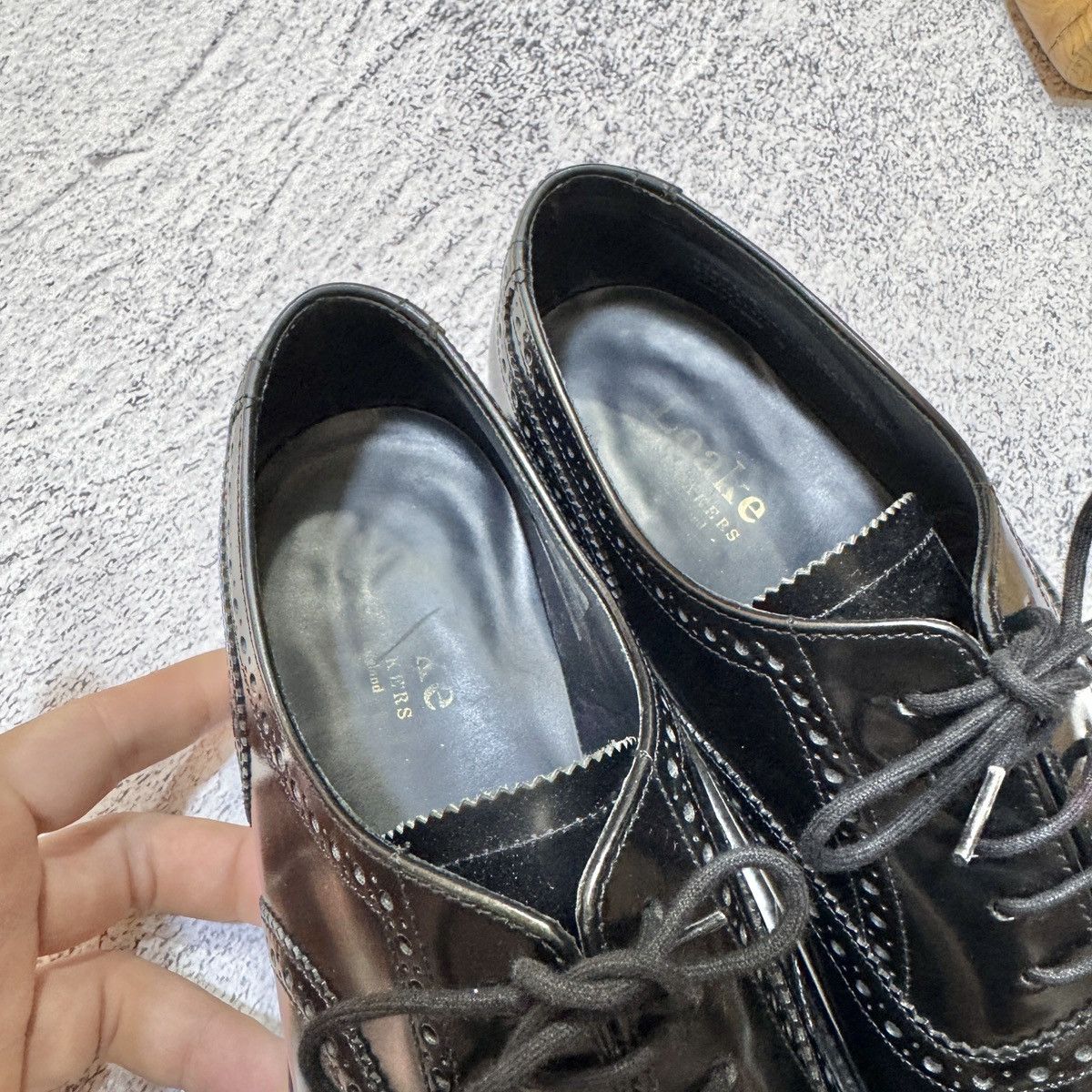 Designer × Handmade × Loake Loake Overton England Oxfords Brogues US8.5 UK7.5 EU41.5 Size US 8.5 / EU 41-42 - 12 Thumbnail