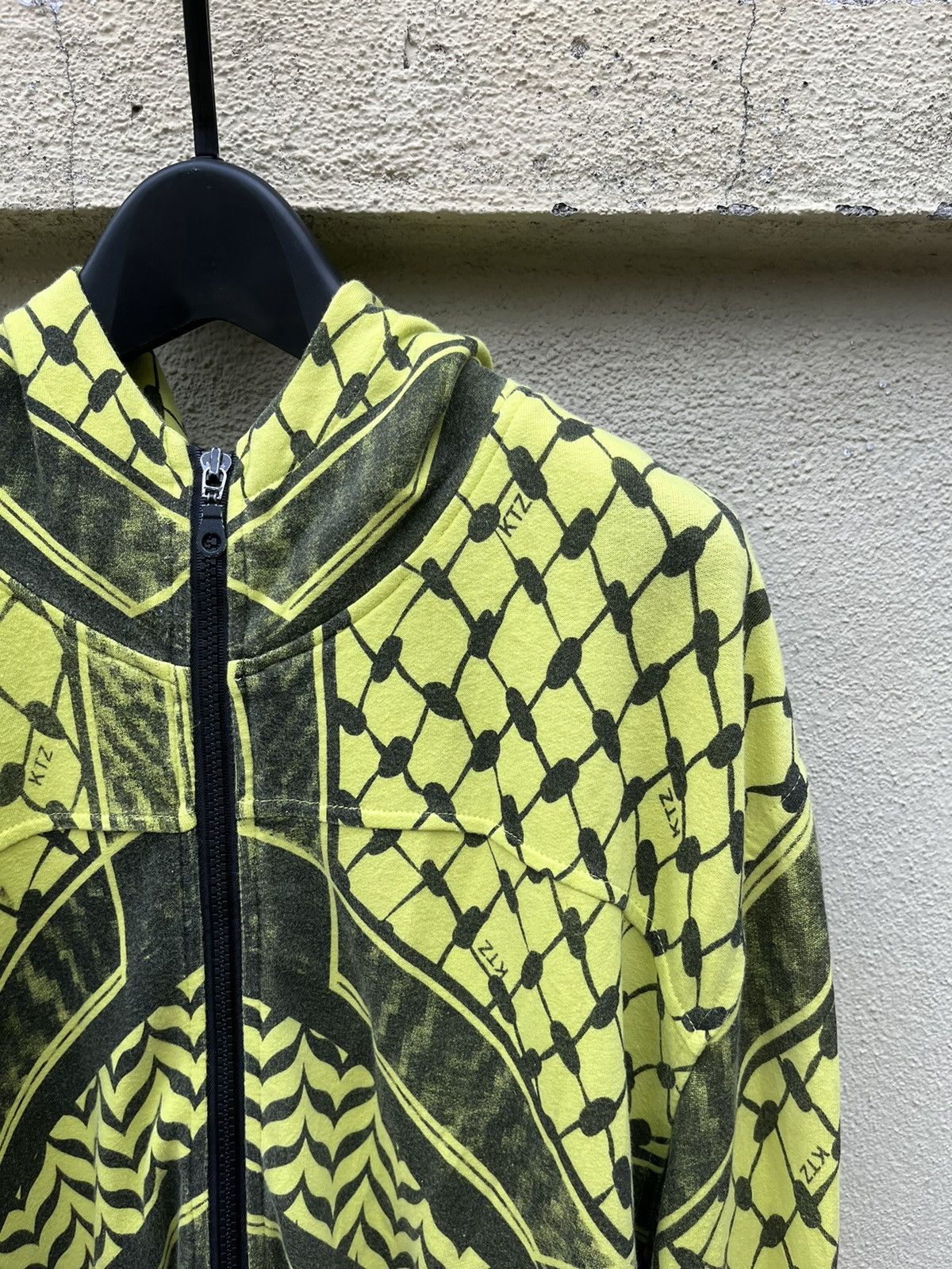 KTZ Ktz acid yellow/black hoodie Size US M / EU 48-50 / 2 - 5 Thumbnail