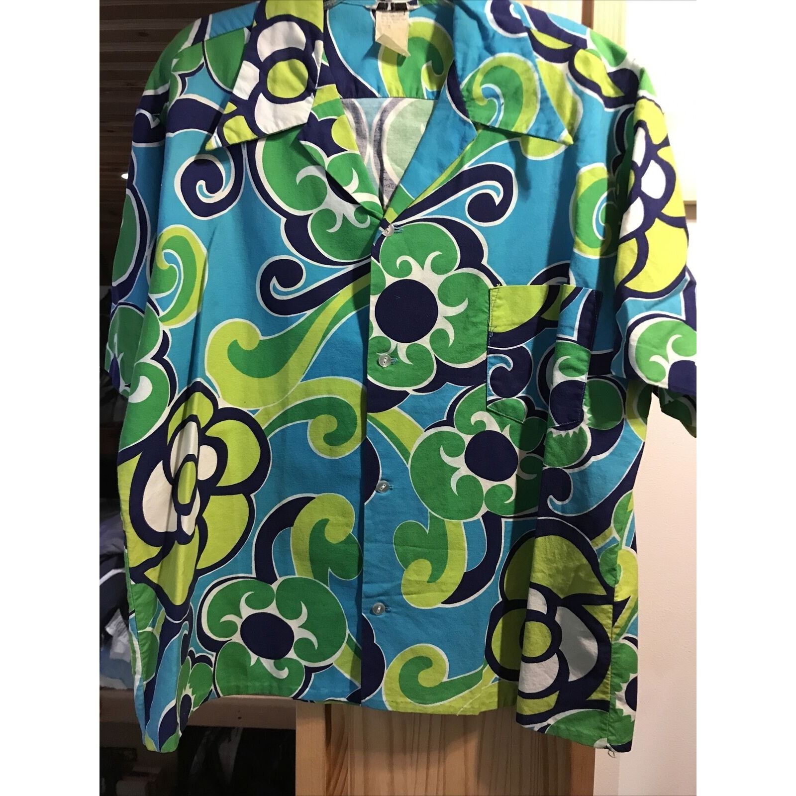 Other Vintage Men’s L Blue Green Floral Hawaiian Shirt SS Button Size US L / EU 52-54 / 3 - 7 Thumbnail