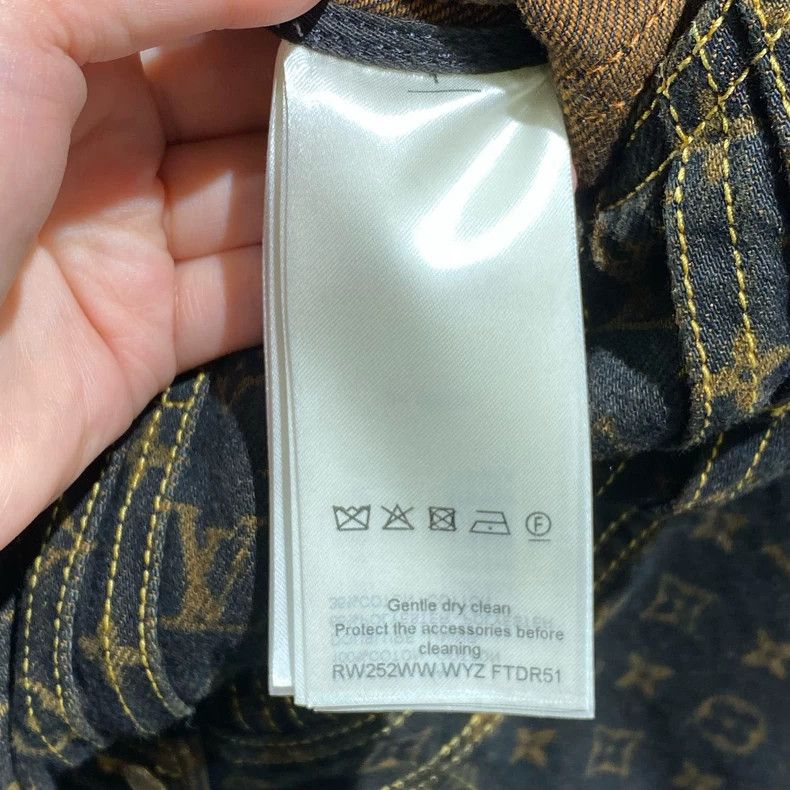 Louis Vuitton Louis Vuitton 25 FW new black and gold floral print denim Size XS / US 0-2 / IT 36-38 - 5 Thumbnail