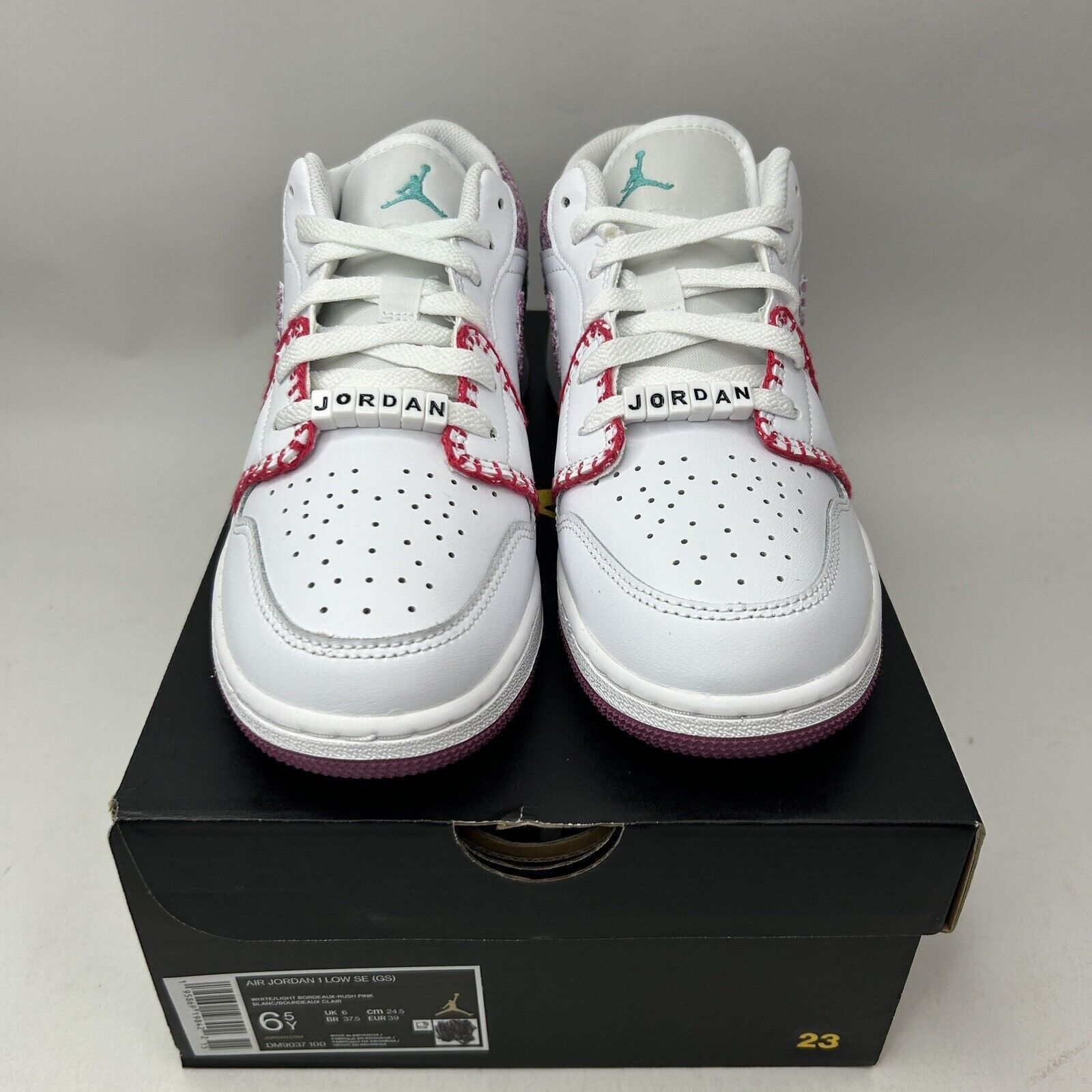Jordan Brand Nike Air Jordan 1 Retro Low GS SE “Knit/Light Bordeaux” 2023 Size US 8 / IT 38 - 2 Thumbnail