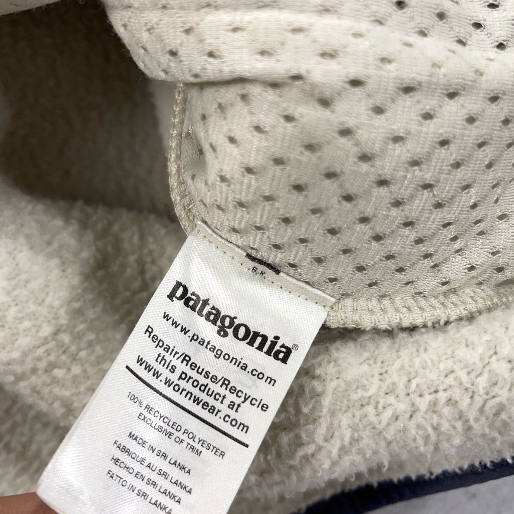 Patagonia Patagonia Jacket Womens M Beige Oatmeal Retro Fleece Pullover Pockets Logo Travel Casual Winter Fall Spring Shirt Womens Size M / US 6-8 / IT 42-44 - 5 Thumbnail