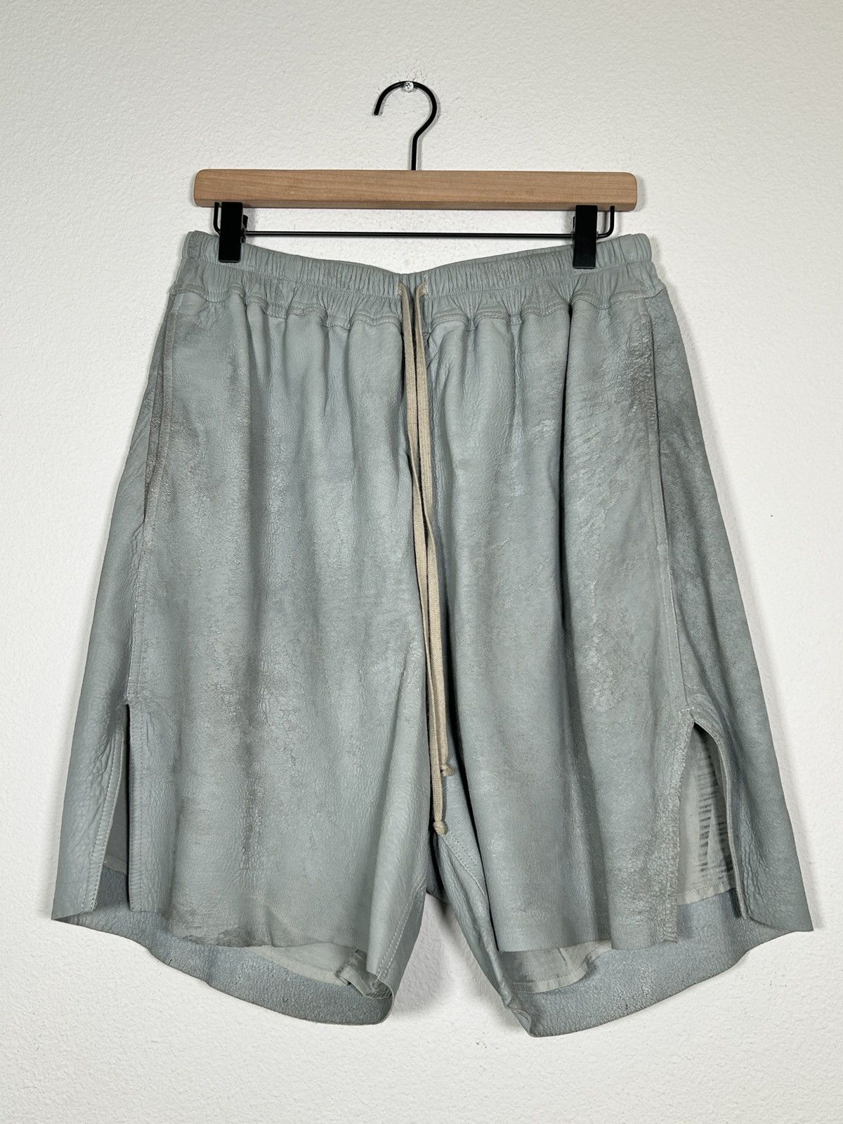 Rick Owens FW24 Porterville Blistered Lamb Leather Shorts Size US 30 / EU 46 - 1 Thumbnail